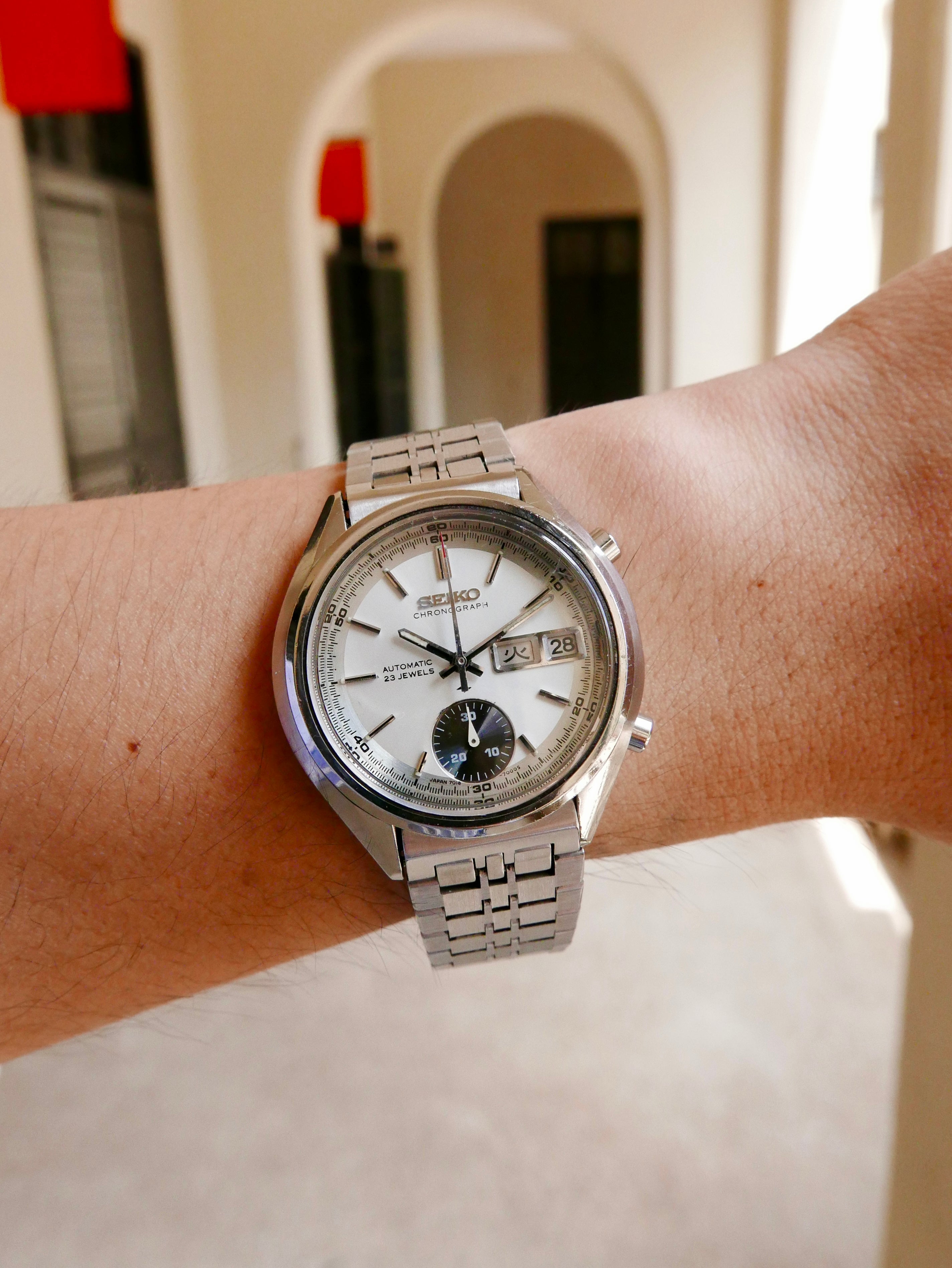 Vintage Seiko Chronograph 7018-7000 "One-Eyed Panda"