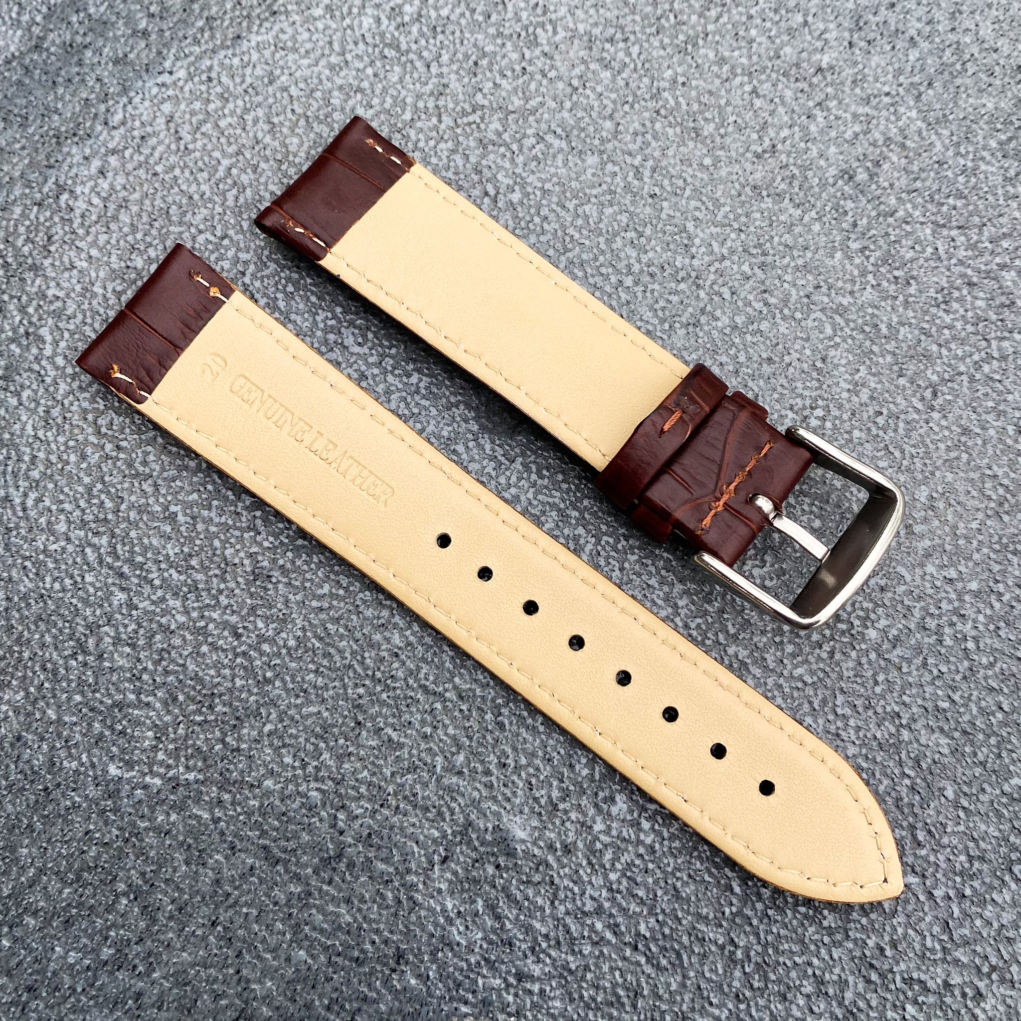 18mm/20mm Brown Handcraft Alligator-embossed Italian Cowhide Leather Watch Strap w/Brown Stitching - Samurai Vintage Co.