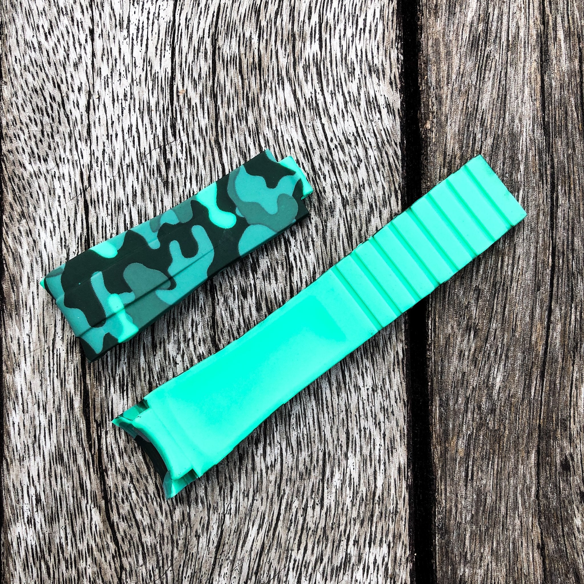Aqua Series | Light Green Camouflage Rubber Watch Strap For Rolex with Curved End - Samurai Vintage Co.