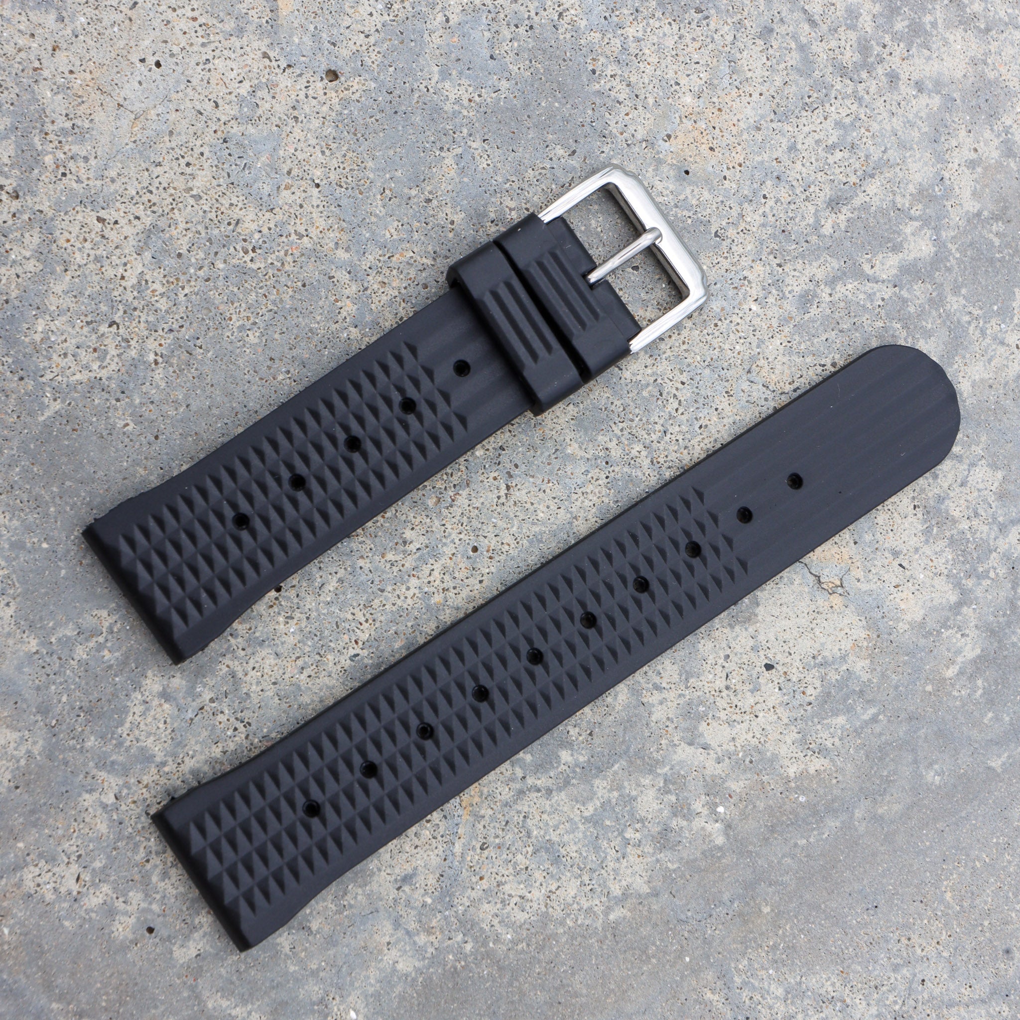 Black Waffle Pattern | Flexi Rubber Series Watch Strap For Seiko - Samurai Vintage Co.