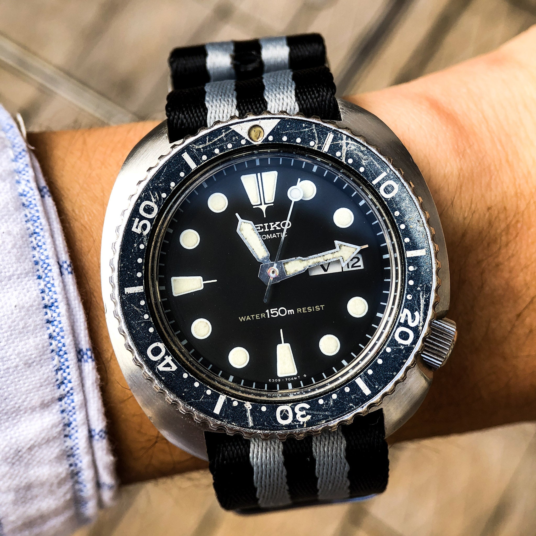 Vintage Watch | Seiko 6309-7040 Turtle (Original bezel aged to a dark grey finishing) - Samurai Vintage Co.