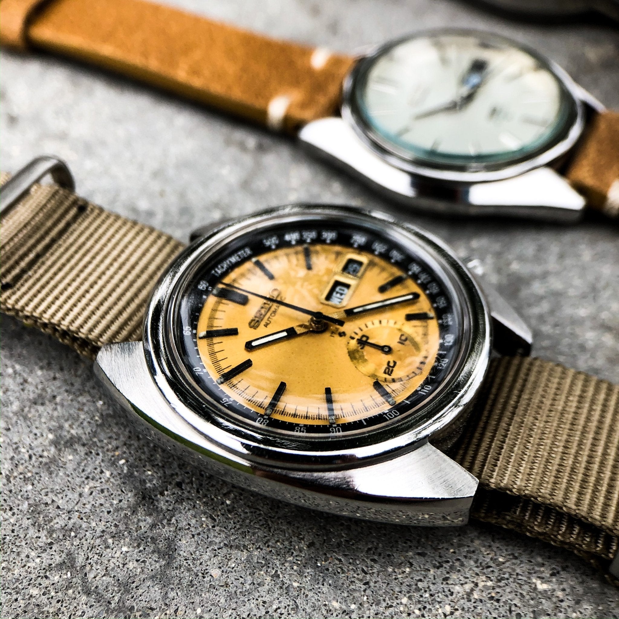 Taking apart Seiko's legendary 6139 chronograph movement - Samurai Vintage Co.