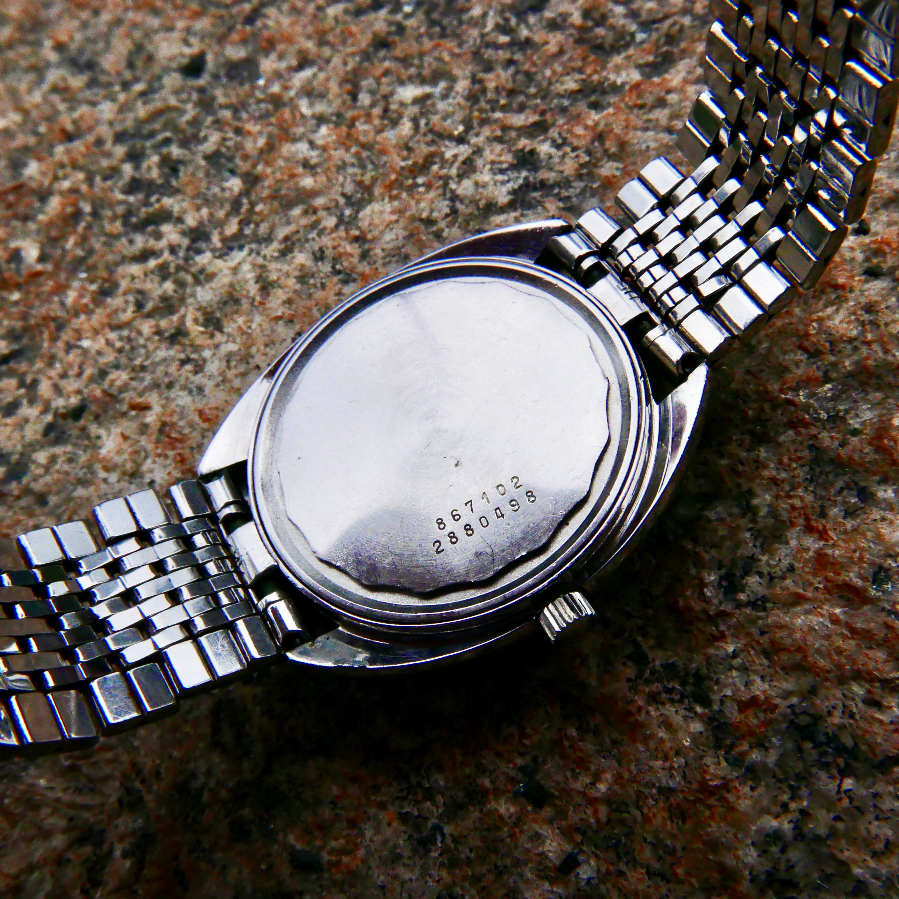 Vintage Watch | Universal Geneve White Shadow Automatic 867102 (With Certificate & Paper)