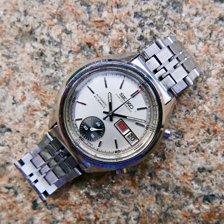 Vintage Seiko Chronograph 7018-7000 "One-Eyed Panda"