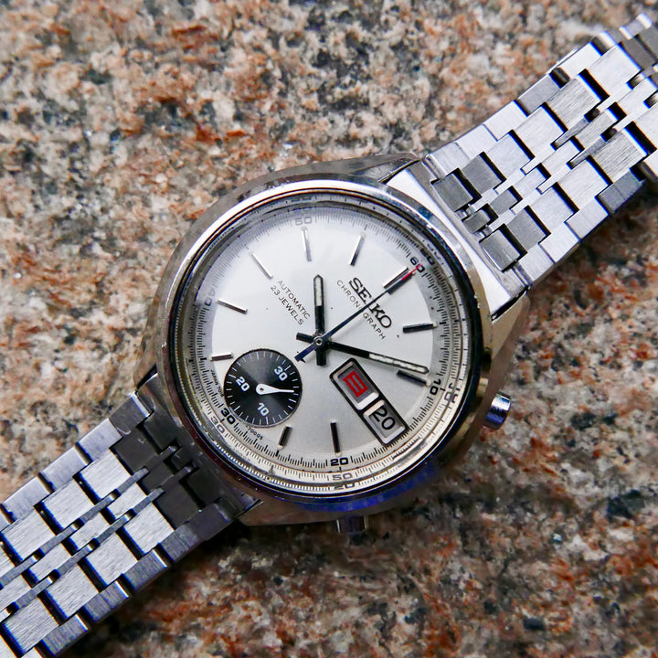 Vintage Seiko Chronograph 7018-7000 "One-Eyed Panda"