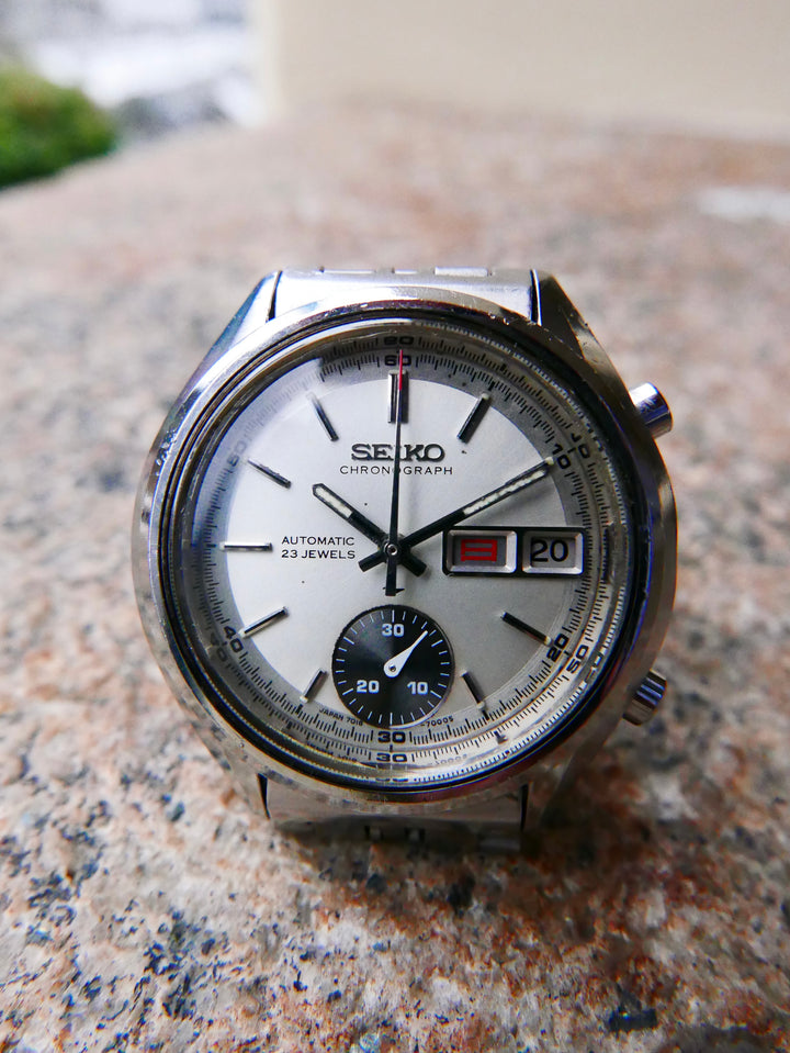 Vintage Seiko Chronograph 7018-7000 "One-Eyed Panda"