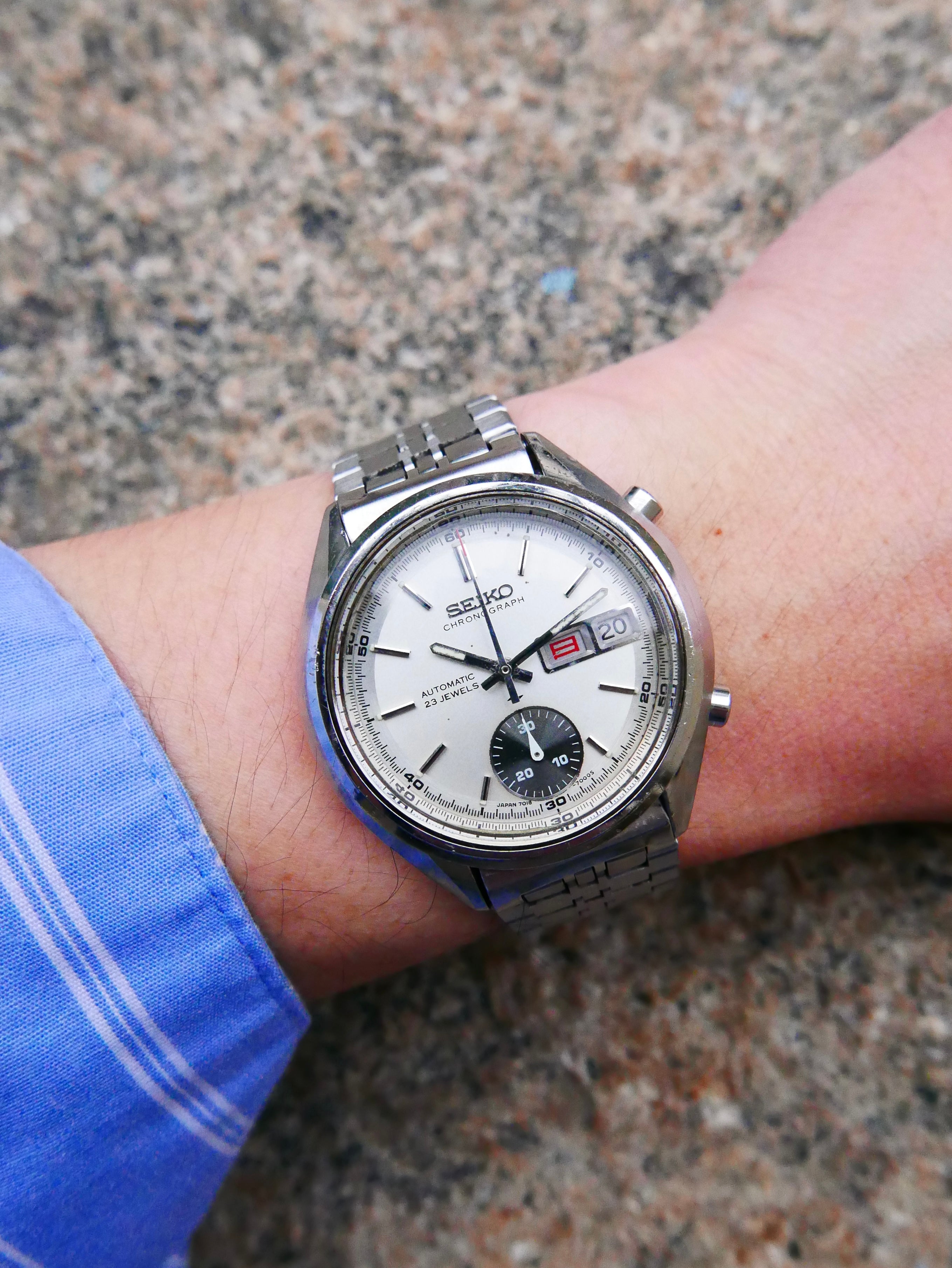 Vintage Seiko Chronograph 7018-7000 "One-Eyed Panda"