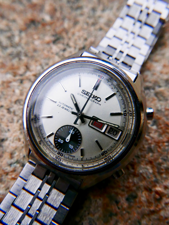 Vintage Seiko Chronograph 7018-7000 "One-Eyed Panda"