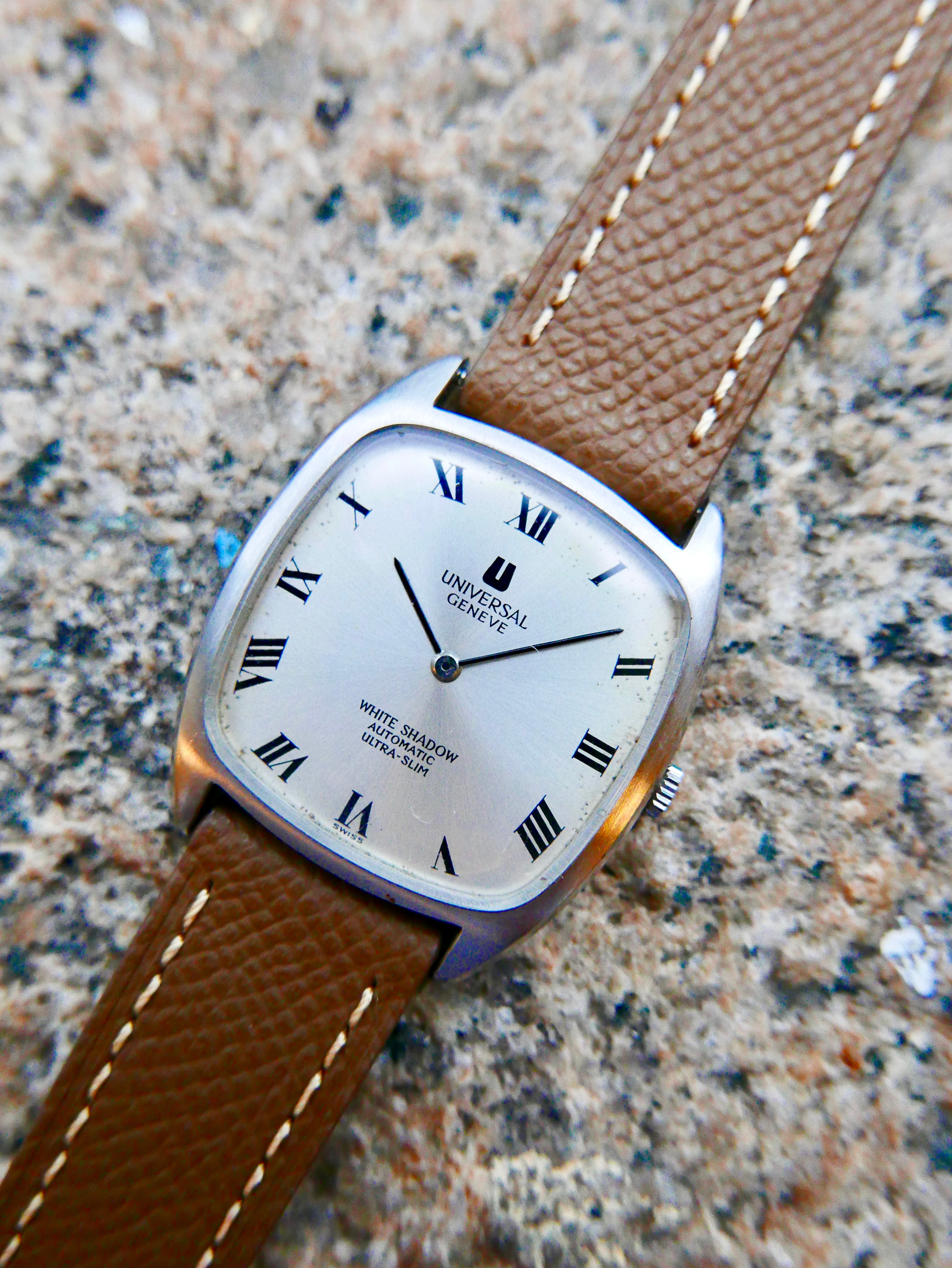 Vintage Watch | Universal Geneve White Shadow Rectangular Automatic 866105
