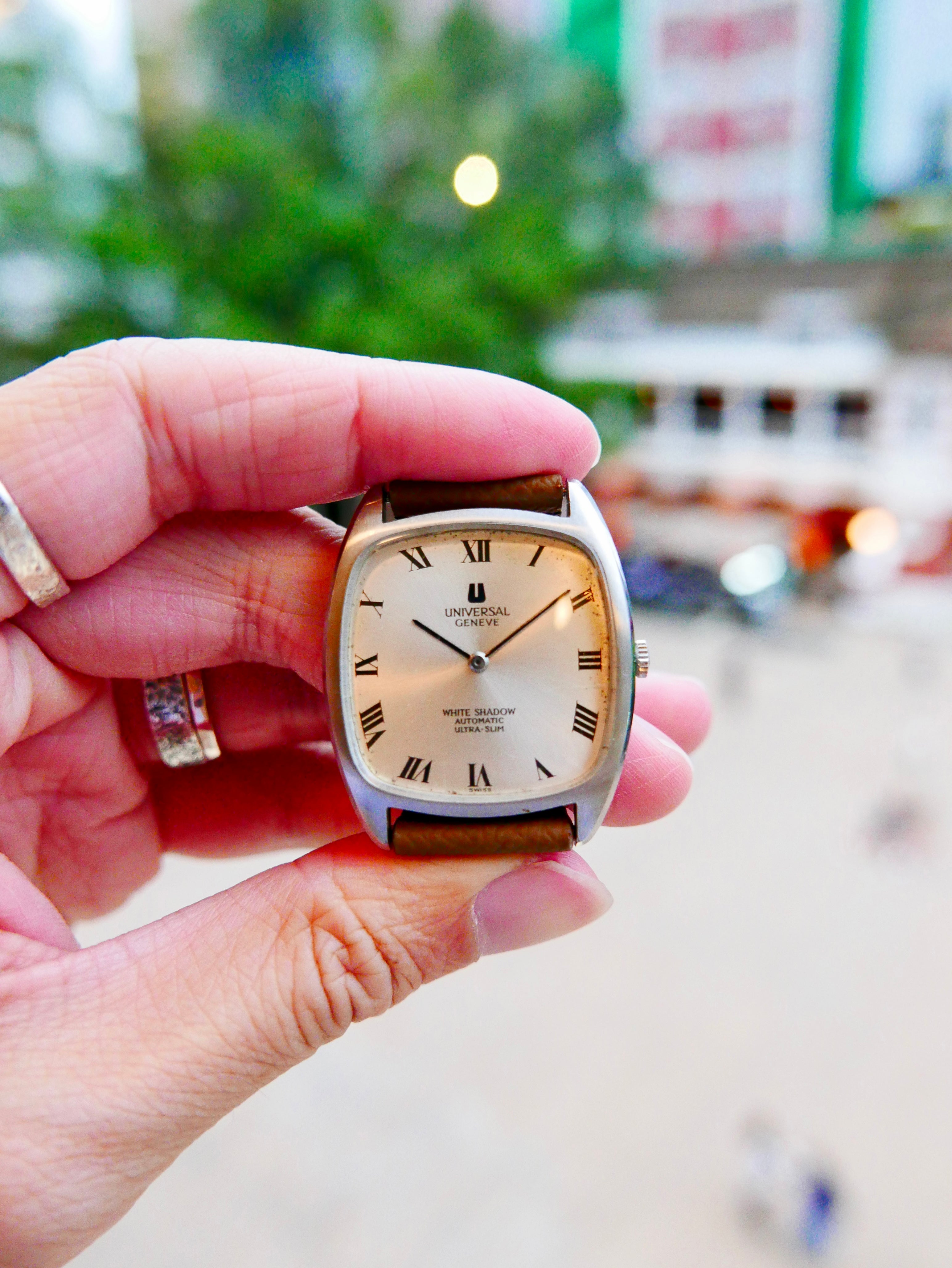 Vintage Watch | Universal Geneve White Shadow Rectangular Automatic 866105