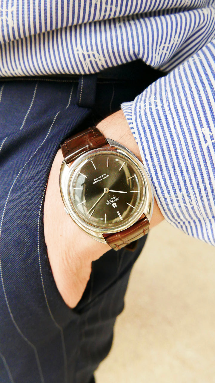 Vintage Watch | Universal Geneve White Shadow Automatic 866101 Grey Sunburst Dial