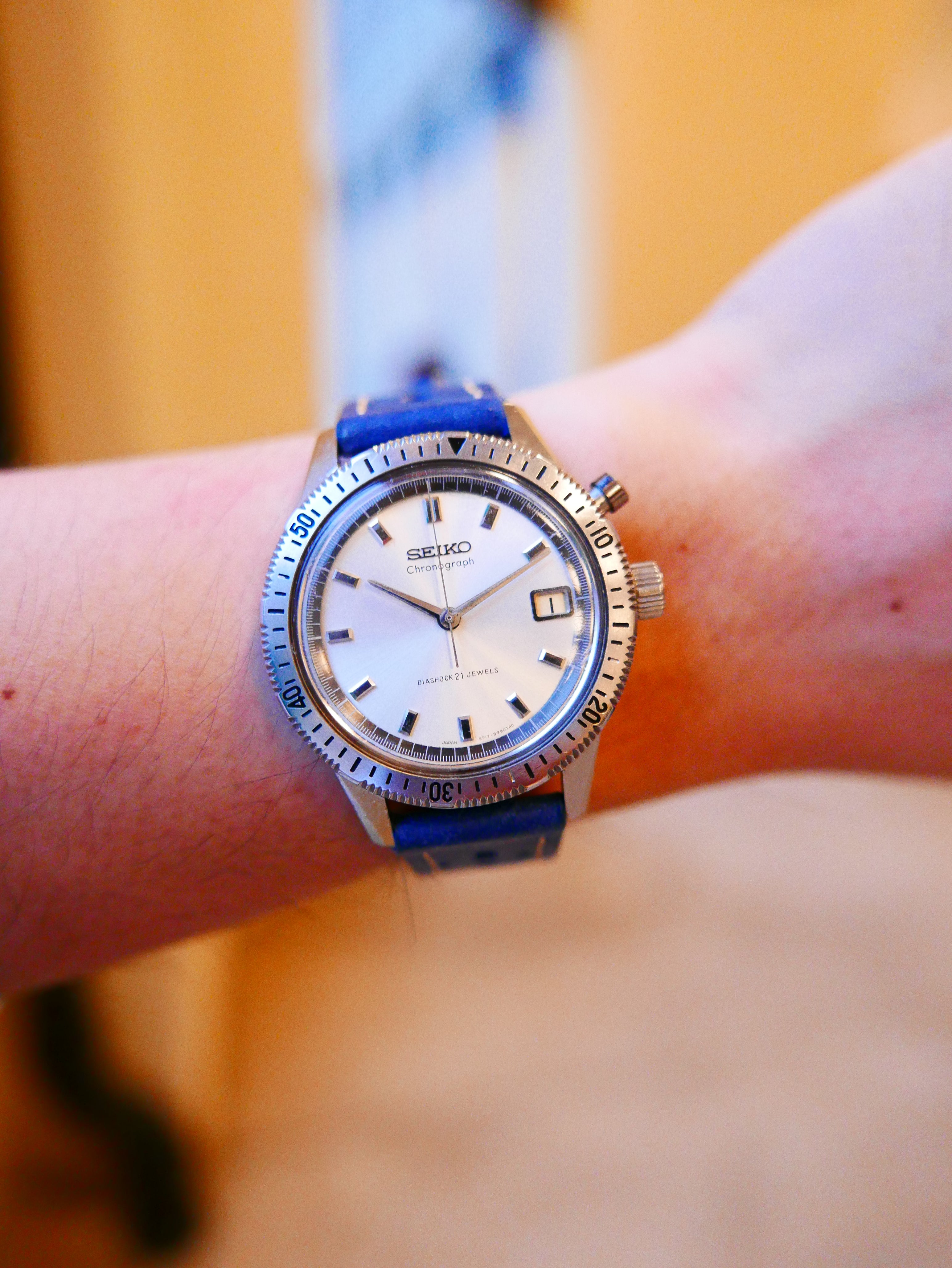 Vintage Watch | Seiko 5717-8990 Chronograph (Crown Chronograph)