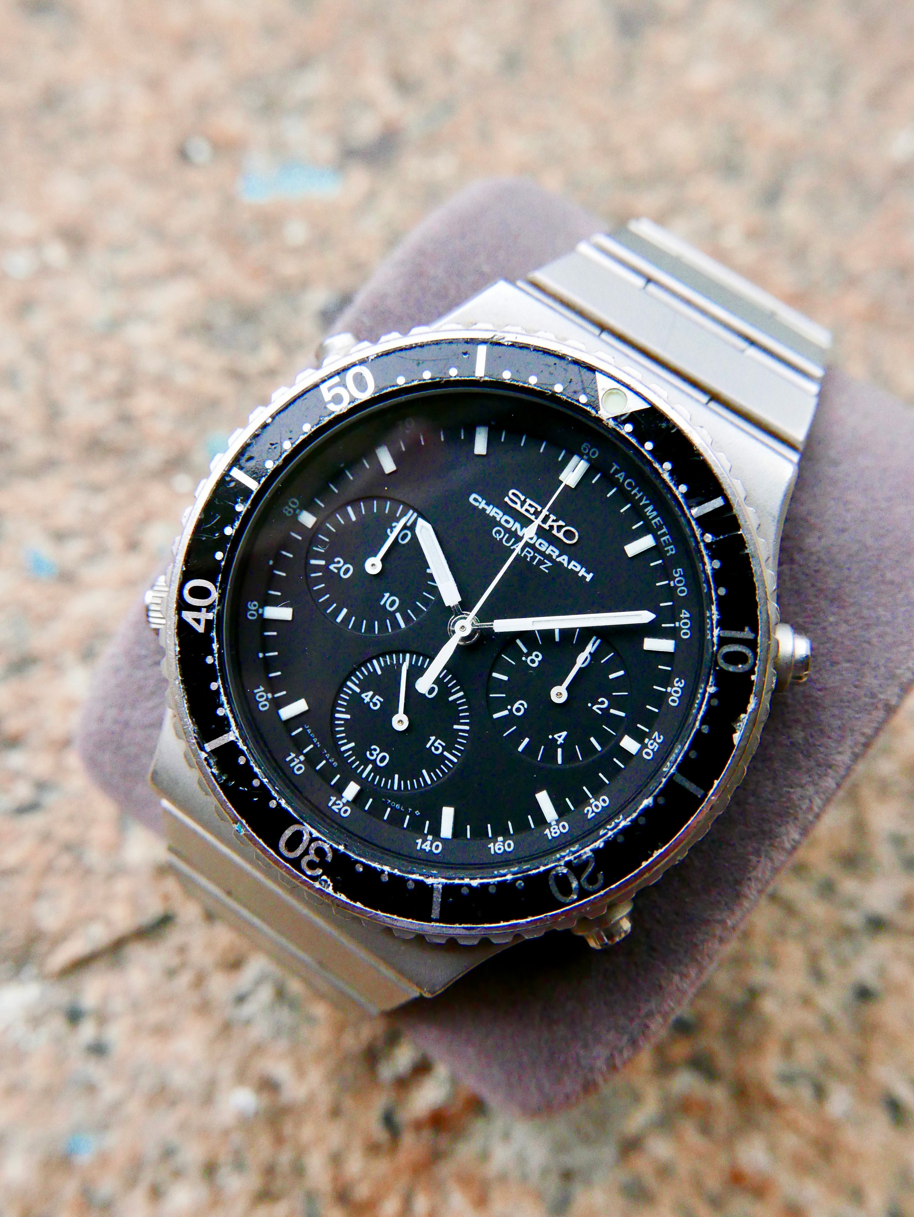 Vintage Watch | Seiko Quartz Chronograph 7A28-706LT Speedmaster with Signature Outer Ring