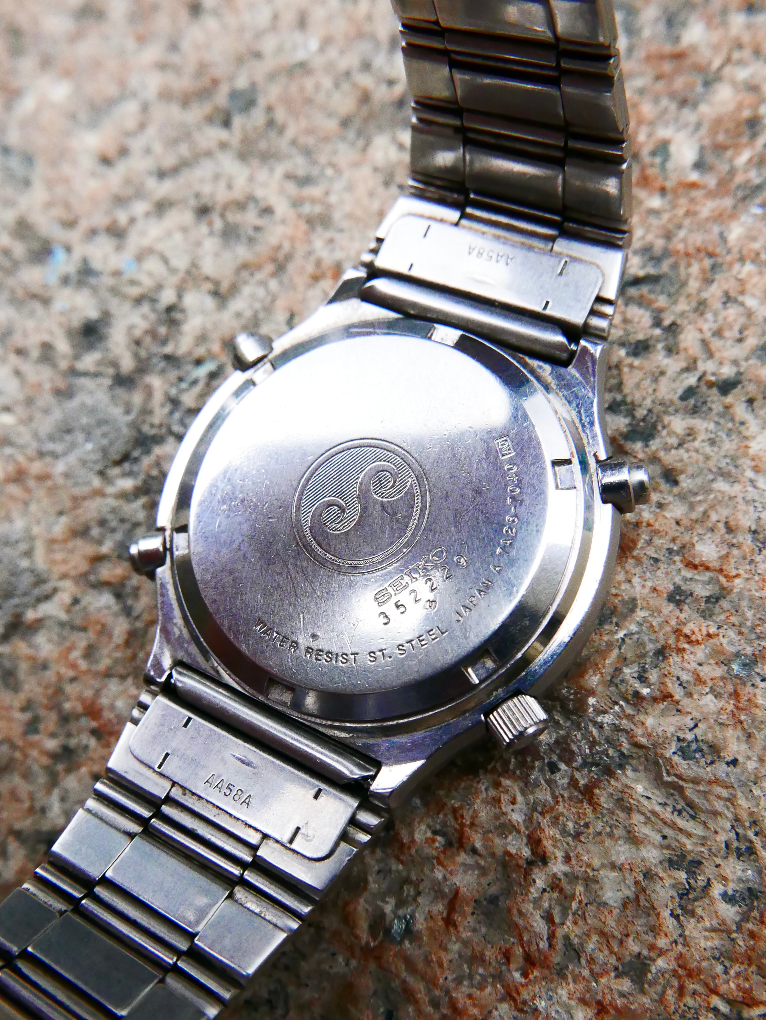 Vintage Watch | Seiko Quartz Chronograph 7A28-706LT Speedmaster with Signature Outer Ring