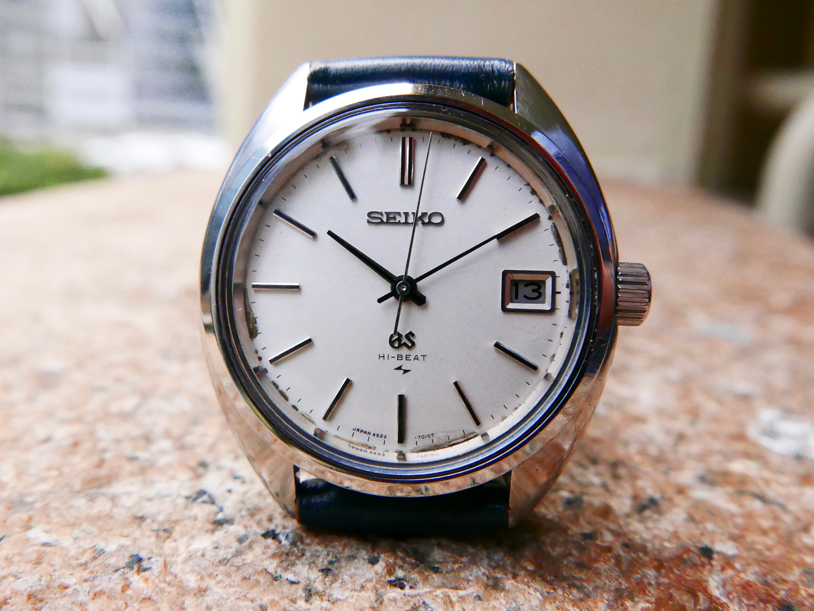 Vintage Watch | Grand Seiko 4522 Brushed Cushion Case