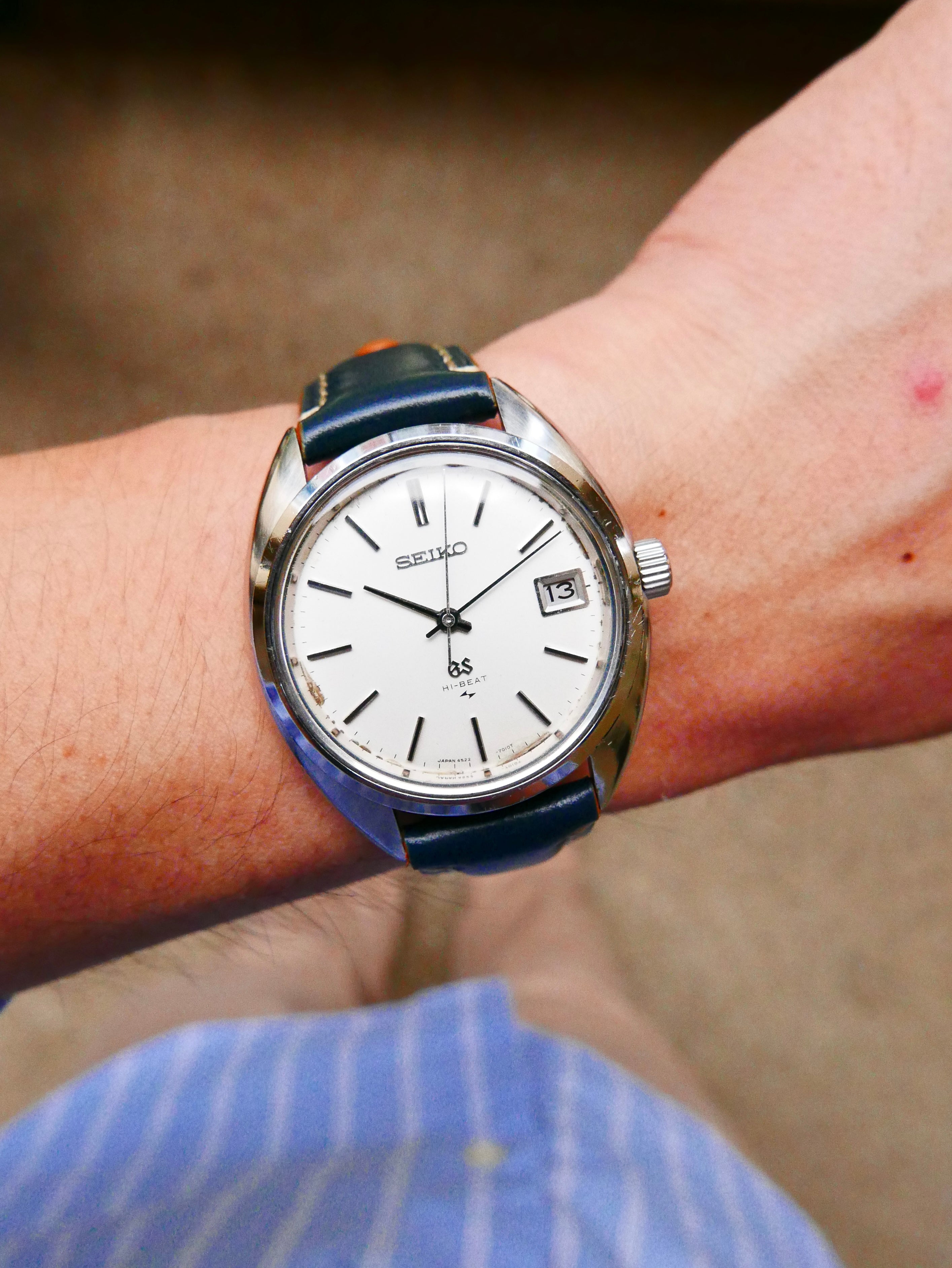 Vintage Watch | Grand Seiko 4522 Brushed Cushion Case
