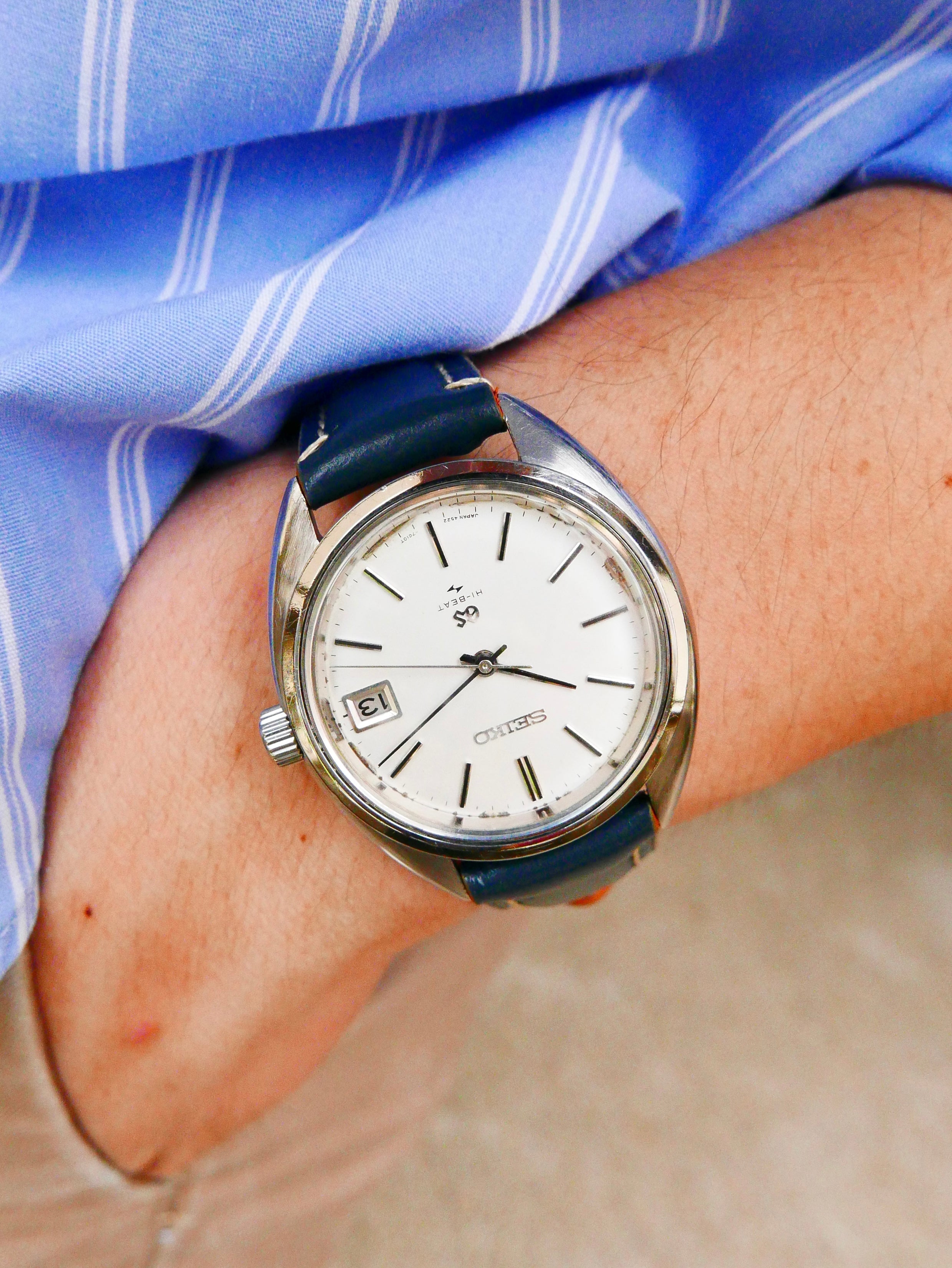 Vintage Watch | Grand Seiko 4522 Brushed Cushion Case