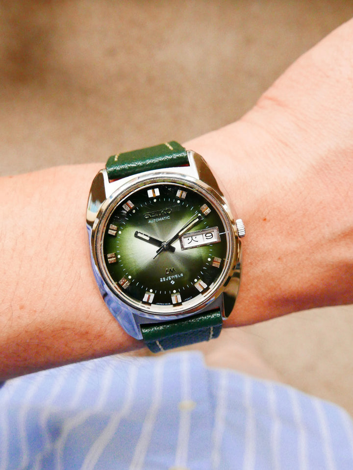vintage-watch-seiko-lord-matic-5606-brushed-multi-faceted-crystal