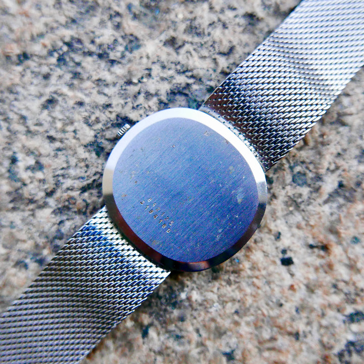 vintage-watch-vintage-universal-geneve-altessa-842125-horizontal-ellipse