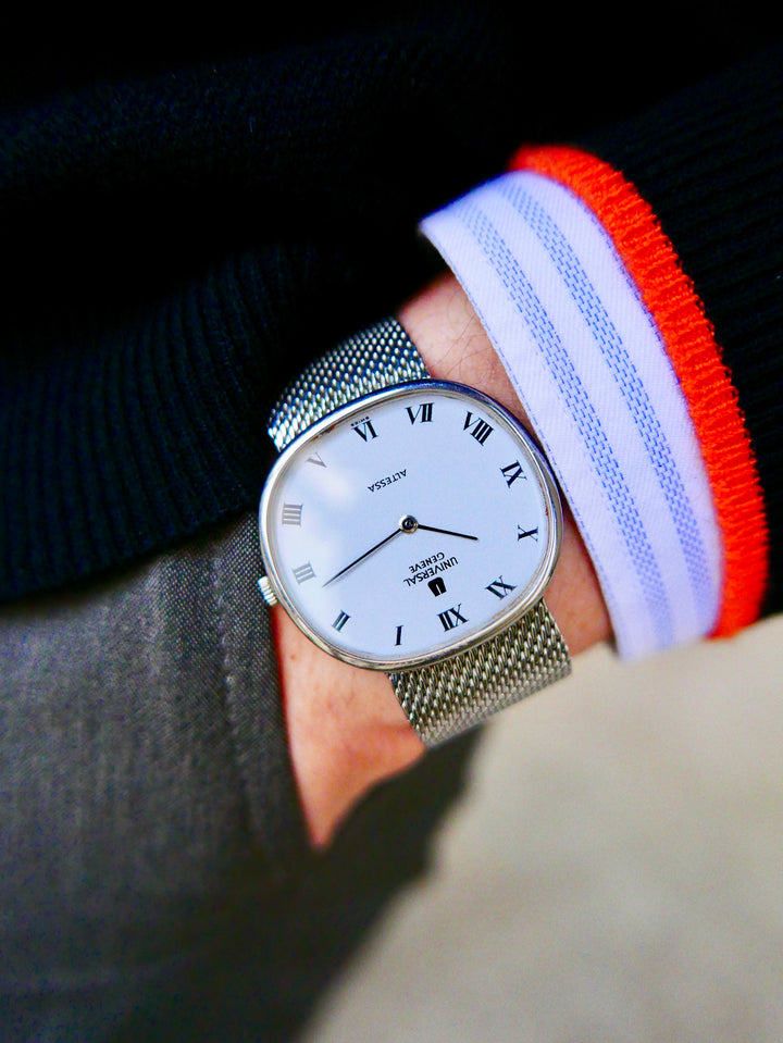 vintage-watch-vintage-universal-geneve-altessa-842125-horizontal-ellipse