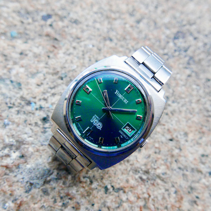vintage-watch-seiko-7005-7001-yomiuri-shimbun-100th-anniversary-emerald-dial-full-set-with-original-box-papers-hang-tag