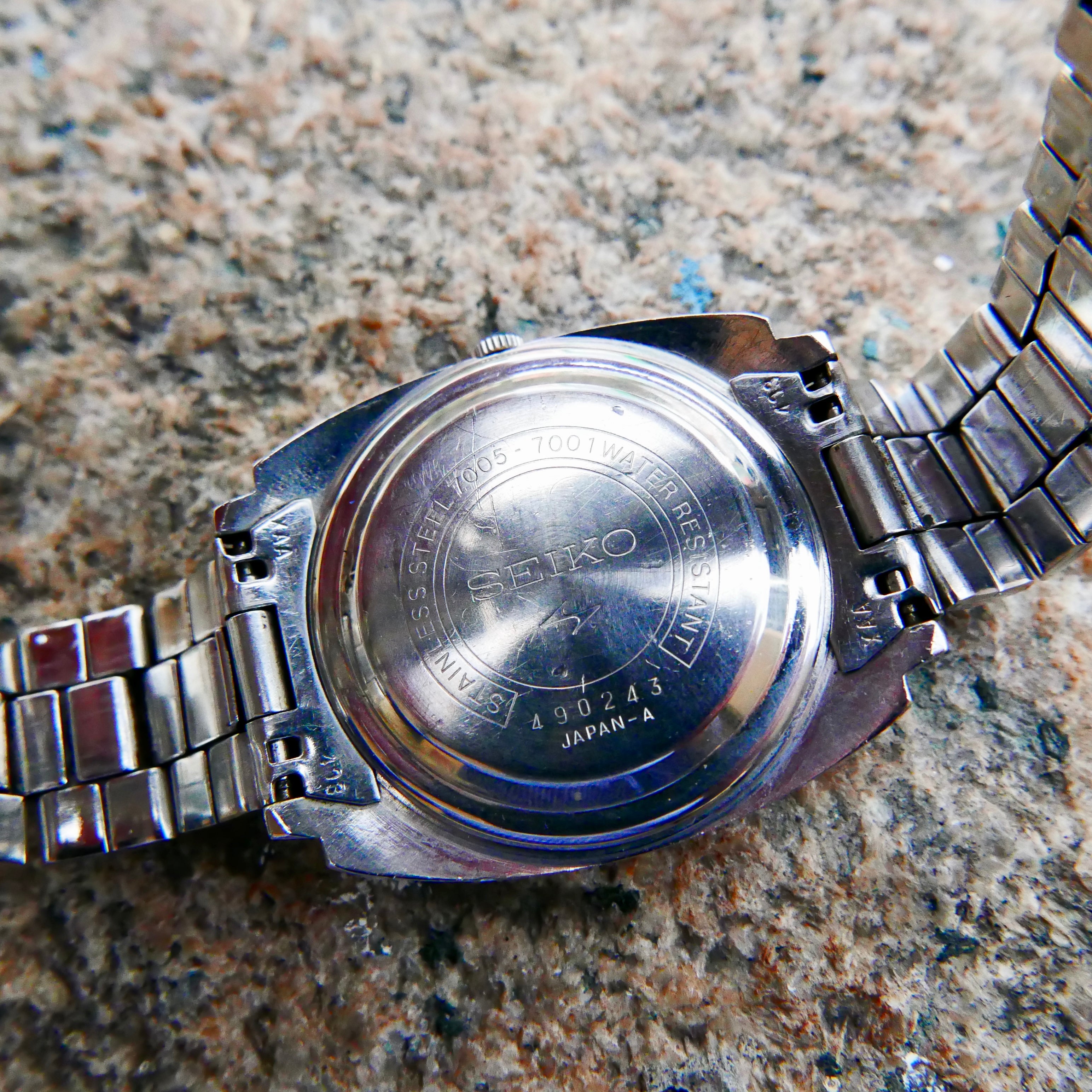 VINTAGE WATCH | Seiko 7005-7001 [Yomiuri Shimbun 100th Anniversary Emerald Dial] – Full Set with Original Box, Papers & Hang Tag
