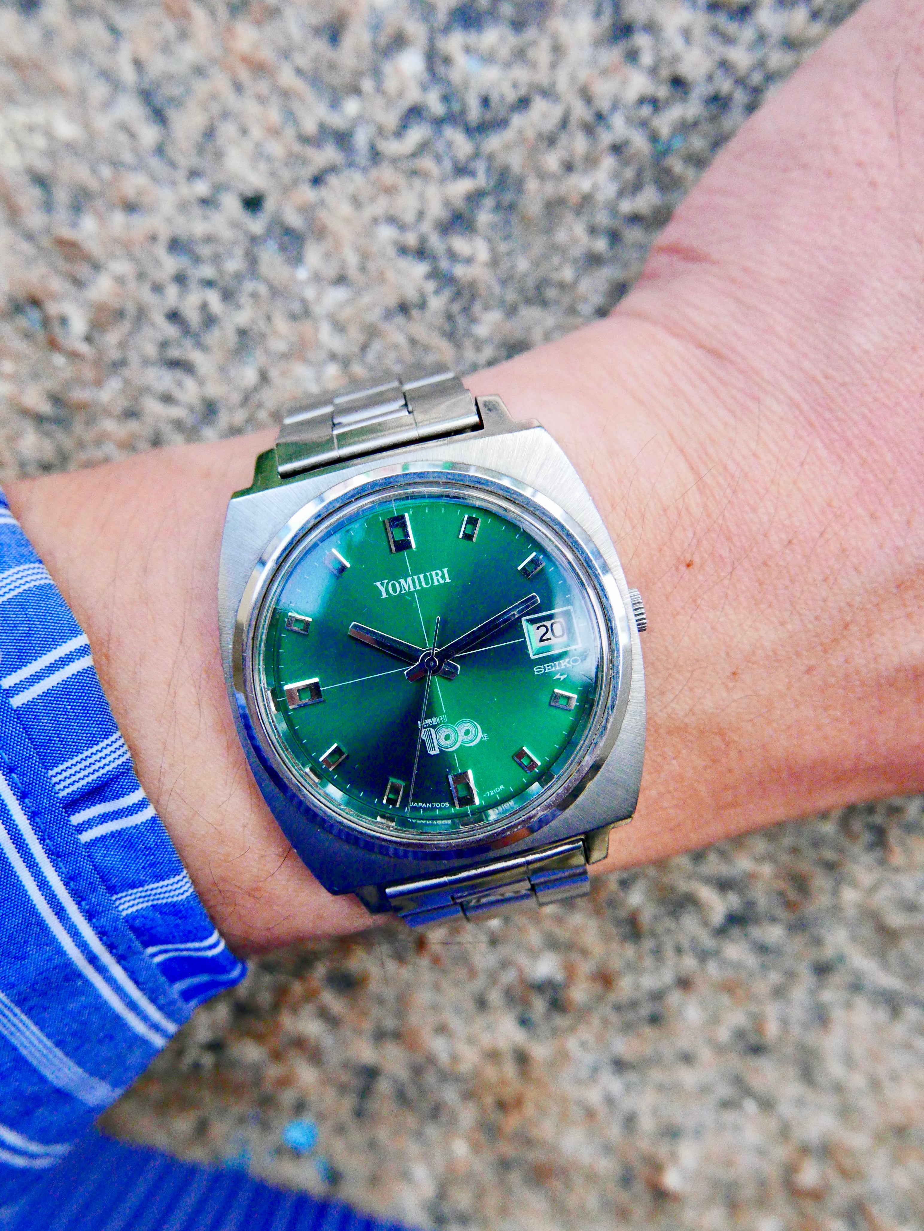 VINTAGE WATCH | Seiko 7005-7001 [Yomiuri Shimbun 100th Anniversary Emerald Dial] – Full Set with Original Box, Papers & Hang Tag