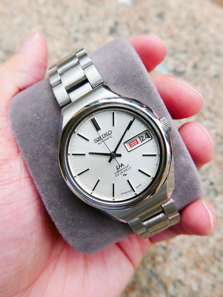vintage-watch-seiko-lord-matic-special-5206-white