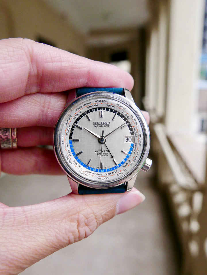 vintage-watch-seiko-world-time-6217-7000-1964-tokyo-olympics-issue