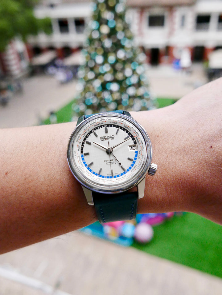 vintage-watch-seiko-world-time-6217-7000-1964-tokyo-olympics-issue