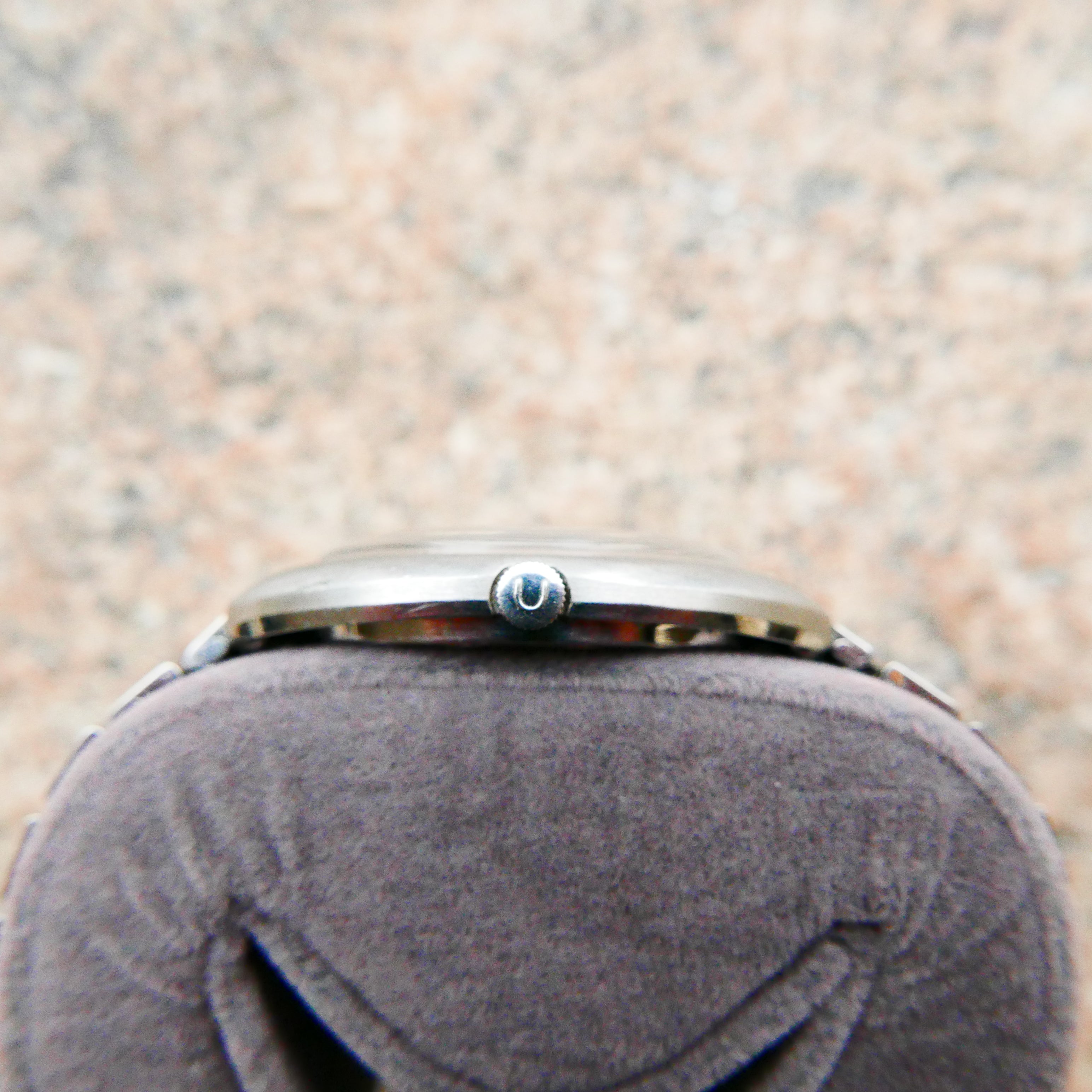 Vintage Watch | Universal Geneve White Shadow Automatic 867102 (With Certificate & Paper)