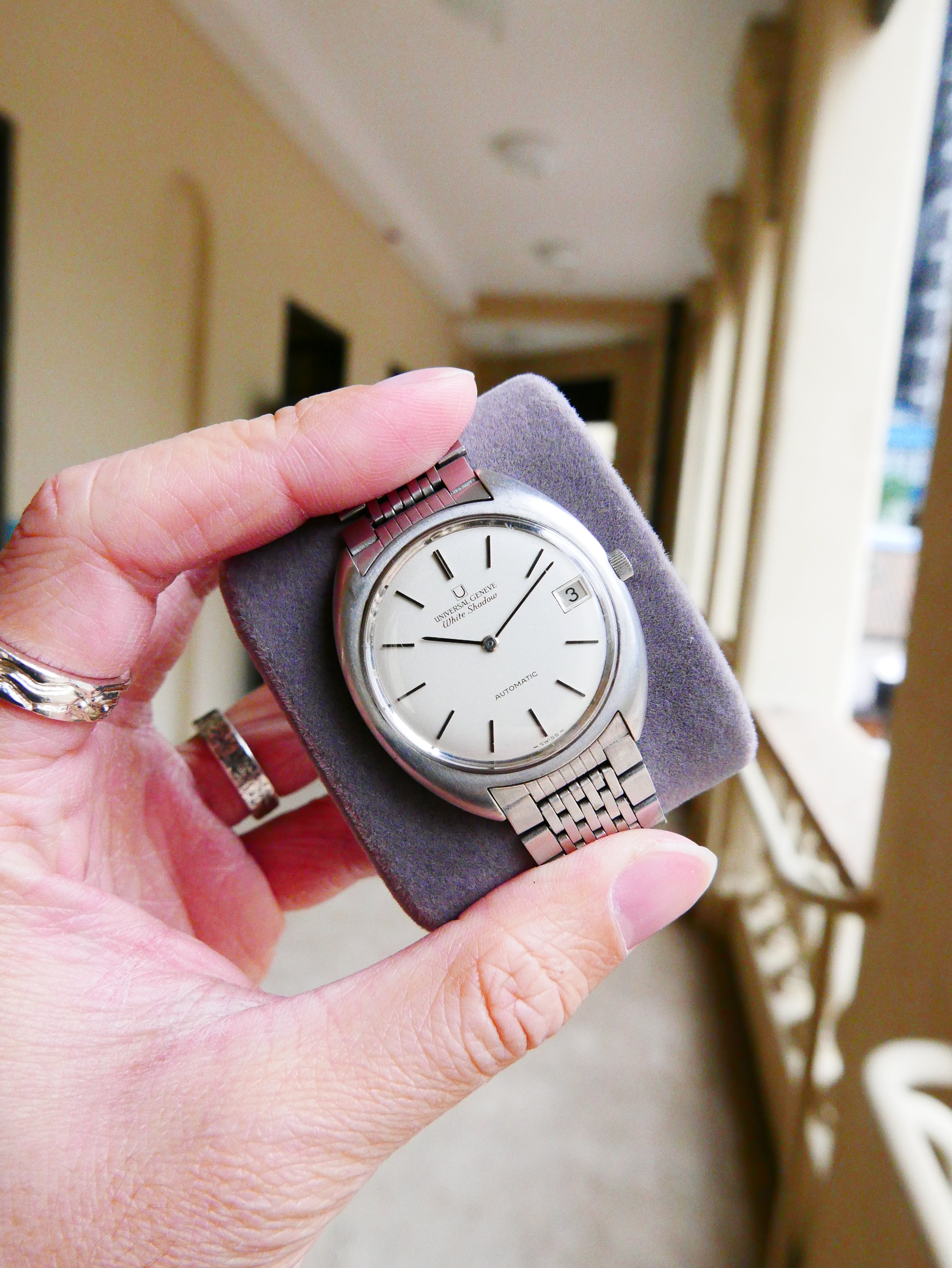 Vintage Watch | Universal Geneve White Shadow Automatic 867102 (With Certificate & Paper)