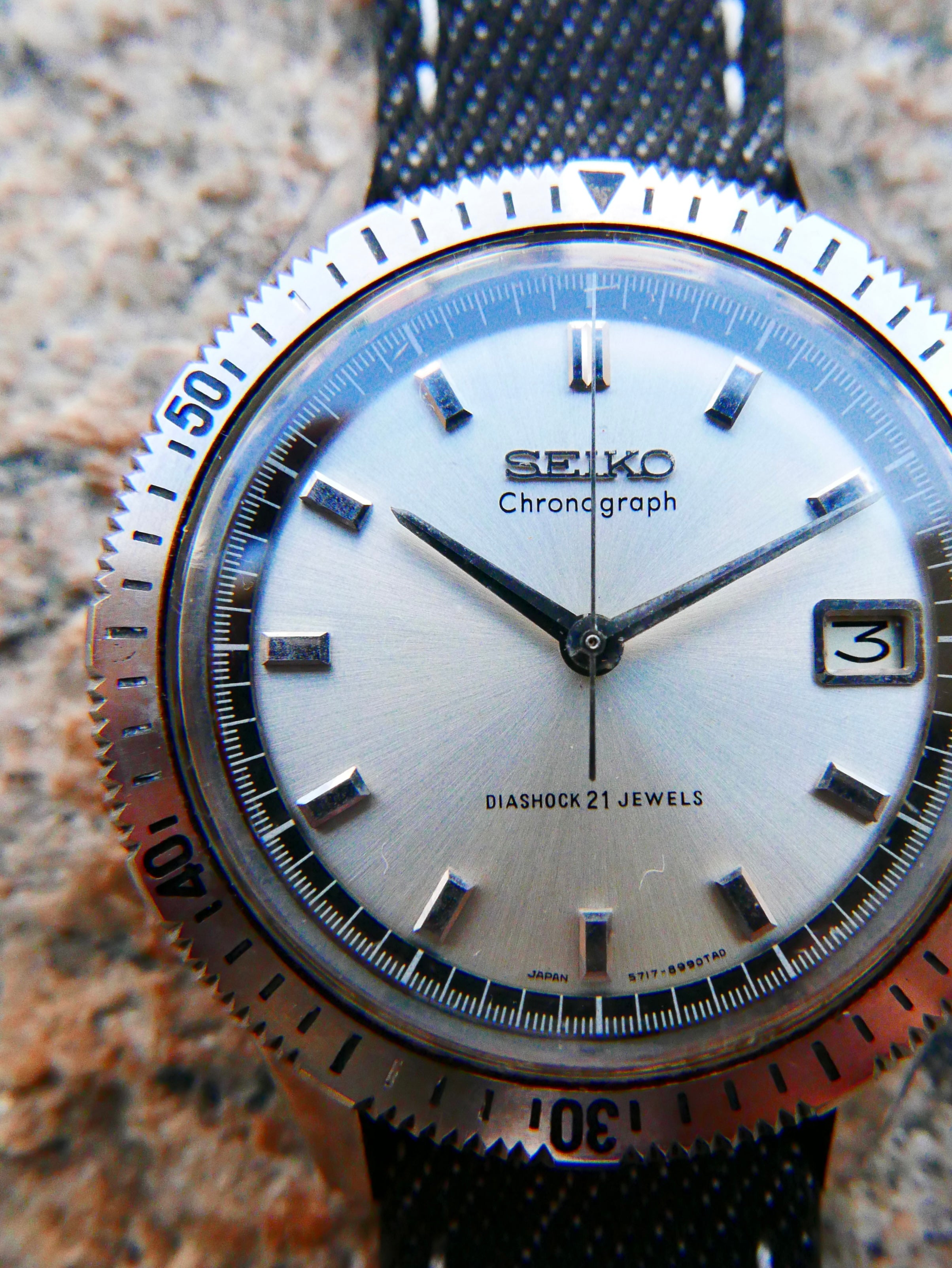 Vintage Watch | Seiko 5717-8990 Chronograph (Crown Chronograph)