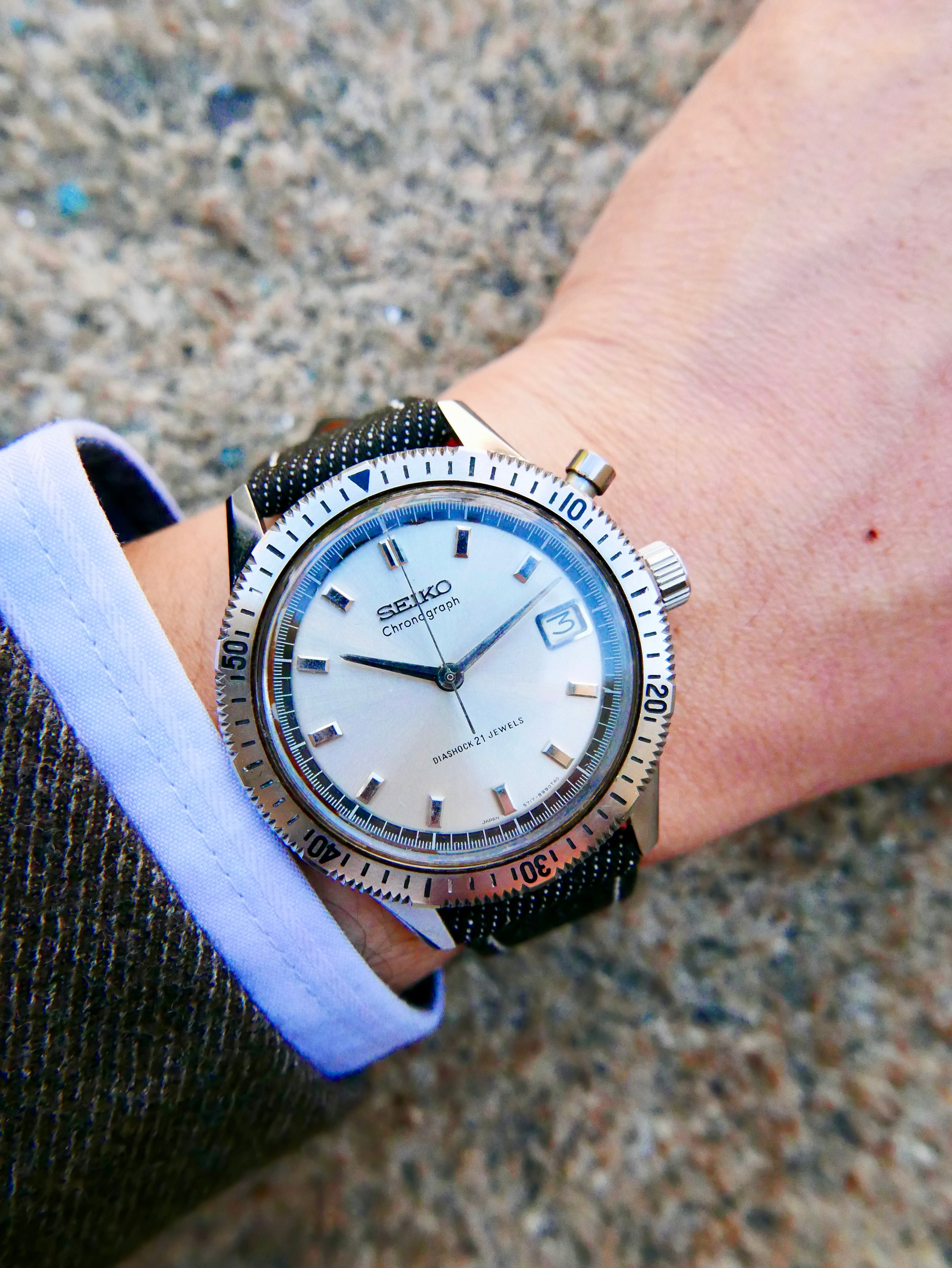 Vintage Watch | Seiko 5717-8990 Chronograph (Crown Chronograph)