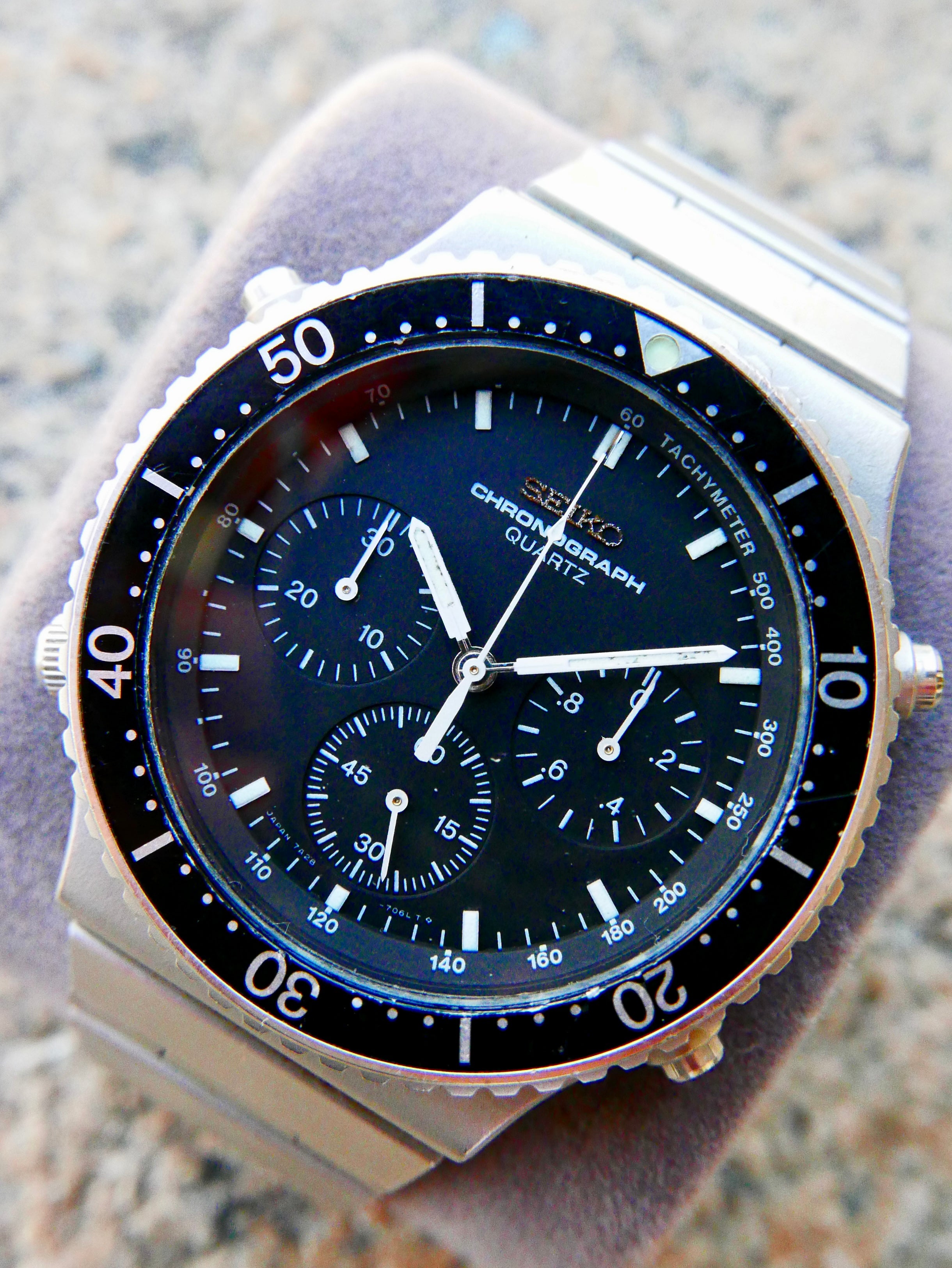 Vintage Watch | Seiko Quartz Chronograph 7A28-706LT Speedmaster with Signature Outer Ring