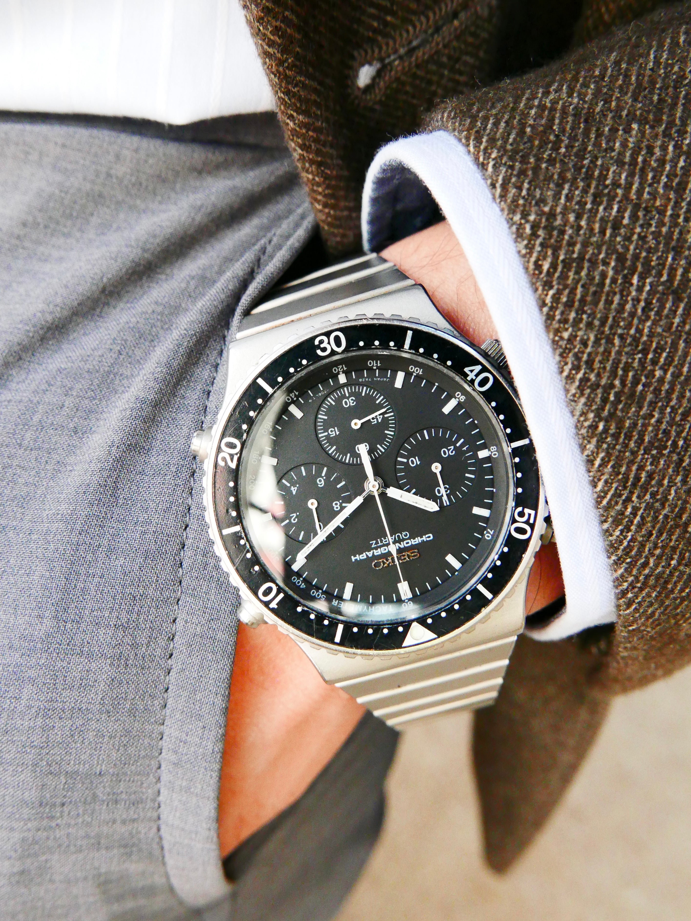 Vintage Watch | Seiko Quartz Chronograph 7A28-706LT Speedmaster with Signature Outer Ring