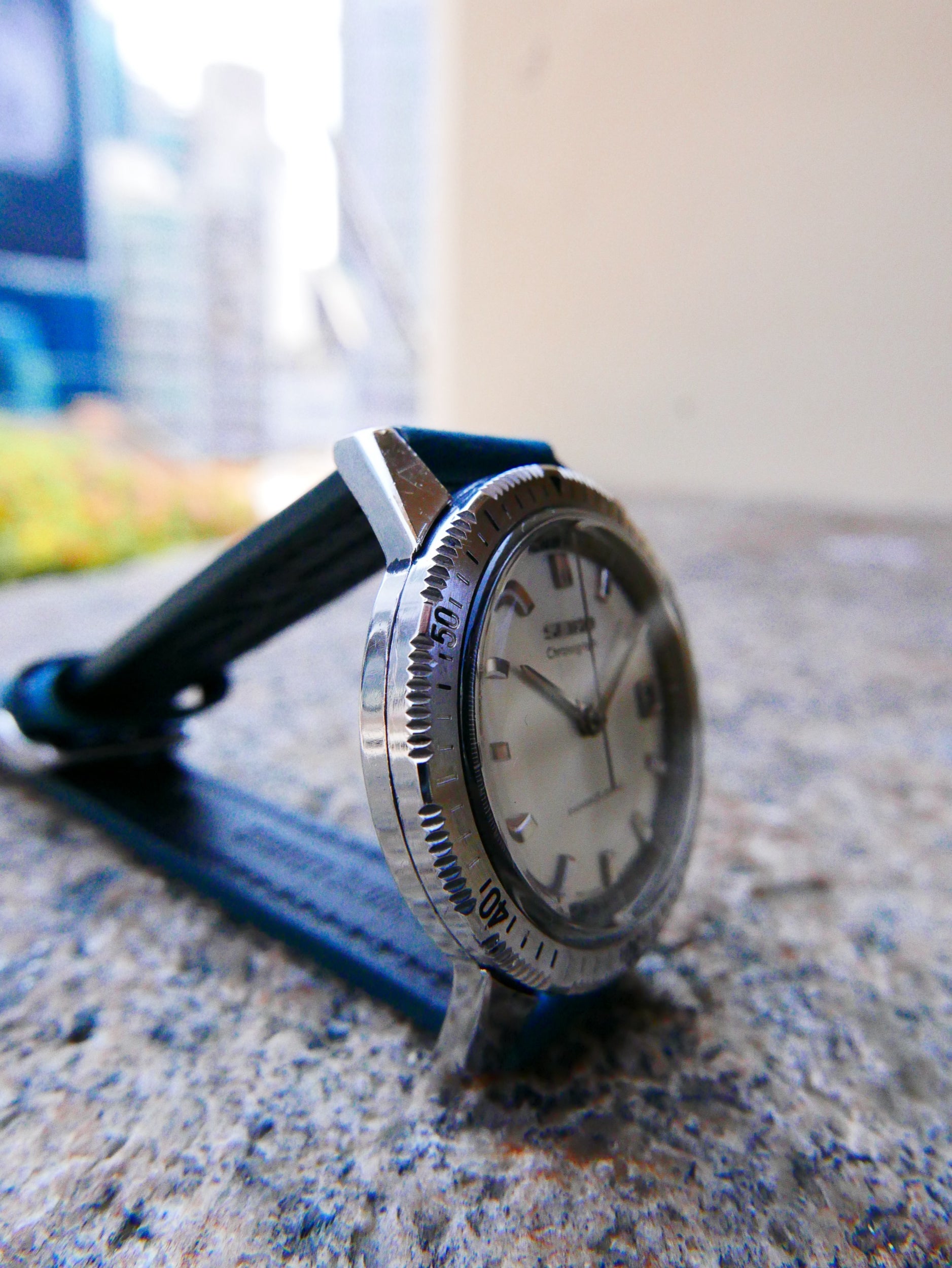 vintage-watch-seiko-5717-8990-chronograph-crown-chronograph