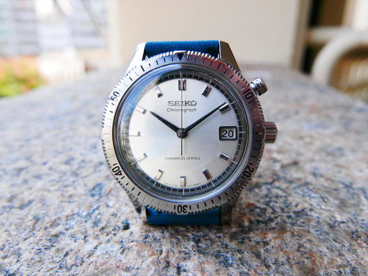 vintage-watch-seiko-5717-8990-chronograph-crown-chronograph
