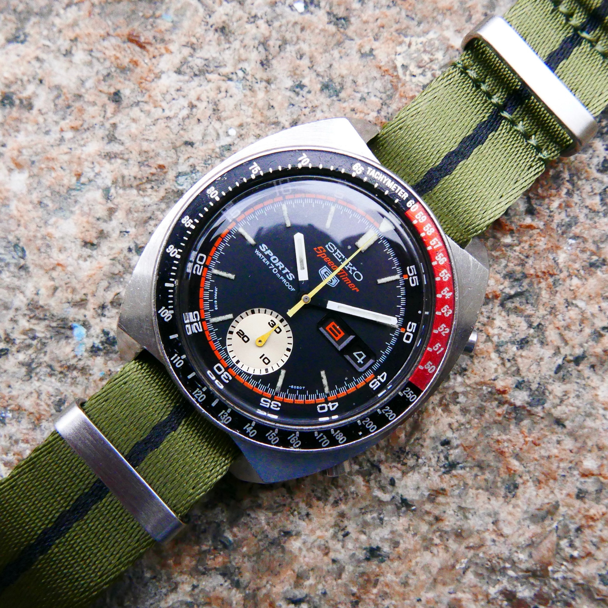 Vintage Watch | Seiko 6139-6050 Seiko 5 Sports Speedtimer "Reverse Pogue" Black dial