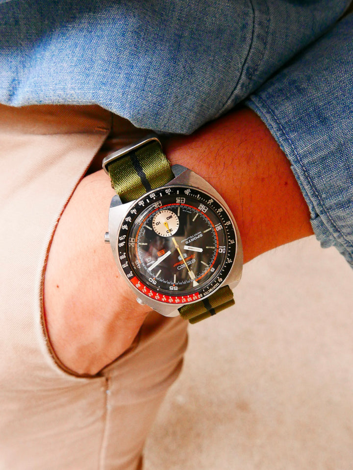 Vintage Watch | Seiko 6139-6050 Seiko 5 Sports Speedtimer "Reverse Pogue" Black dial