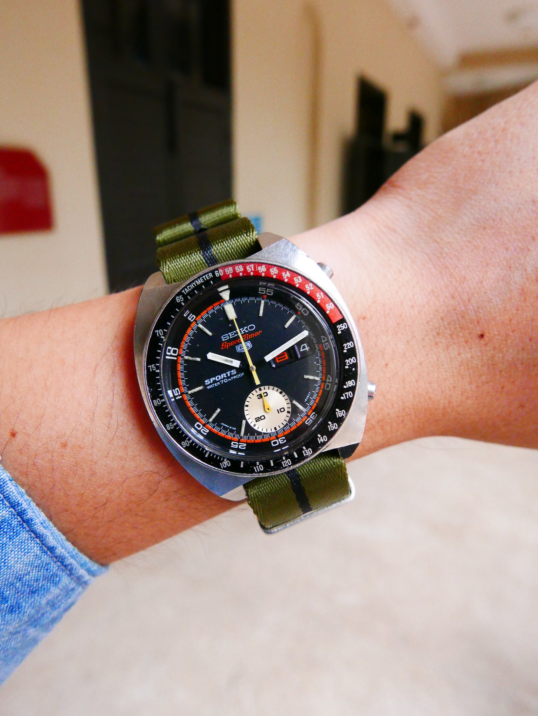 Vintage Watch | Seiko 6139-6050 Seiko 5 Sports Speedtimer "Reverse Pogue" Black dial
