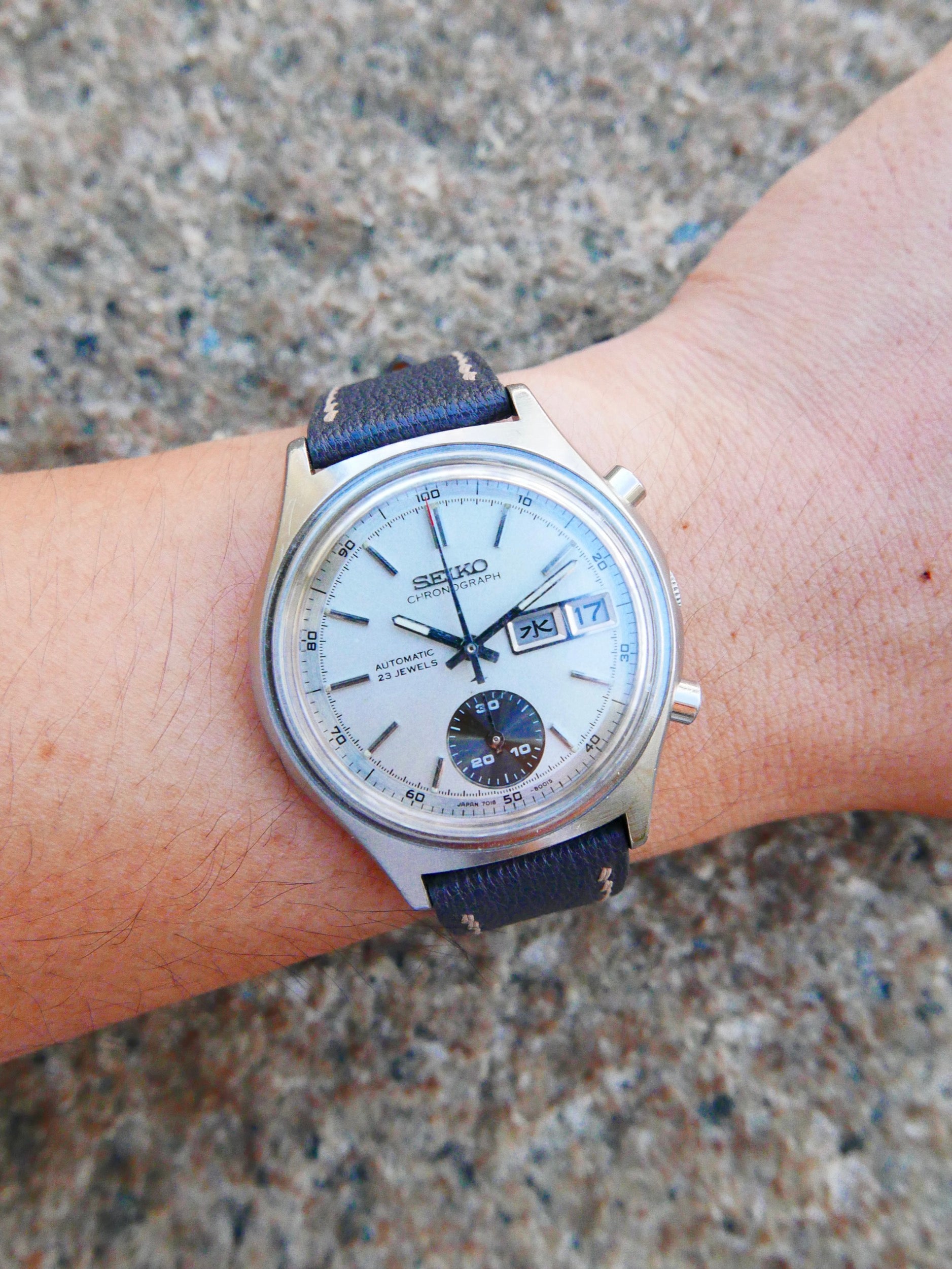 Vintage Seiko Chronograph 7018-8000 "One-Eyed Panda"