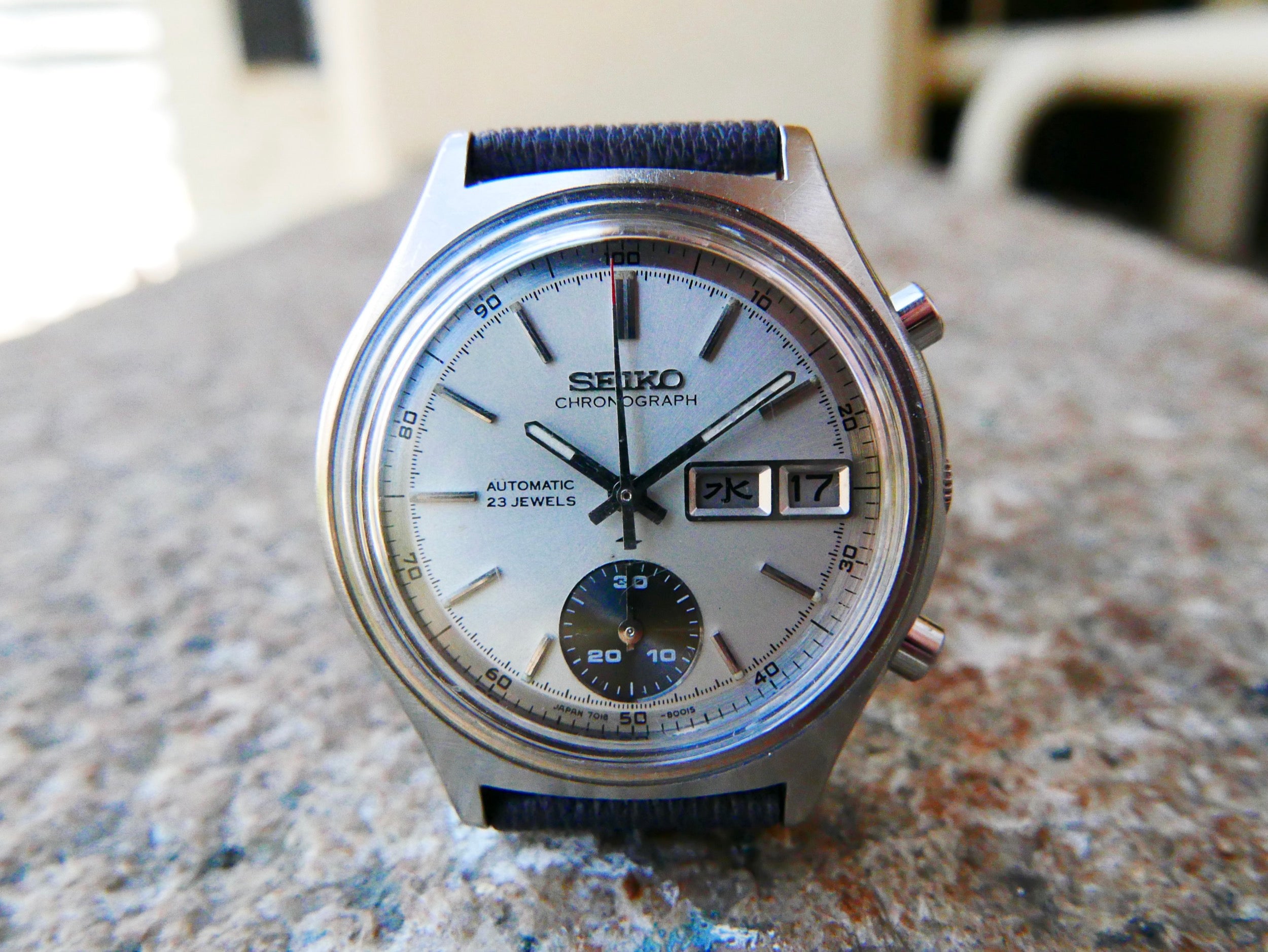 Vintage Seiko Chronograph 7018-8000 "One-Eyed Panda"
