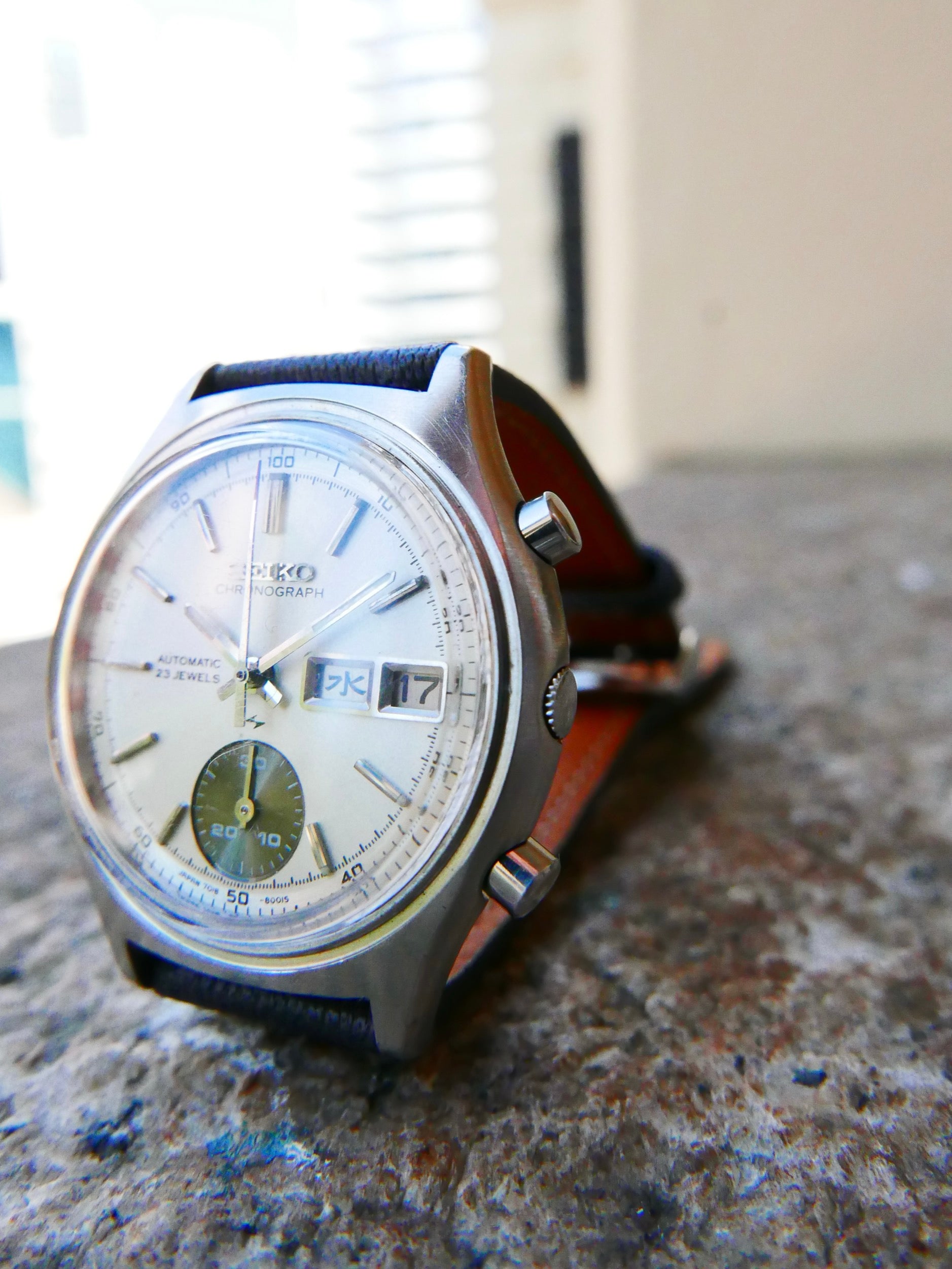 Vintage Seiko Chronograph 7018-8000 "One-Eyed Panda"
