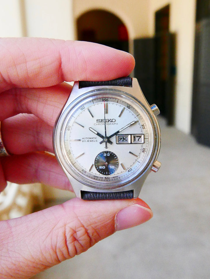 Vintage Seiko Chronograph 7018-8000 "One-Eyed Panda"