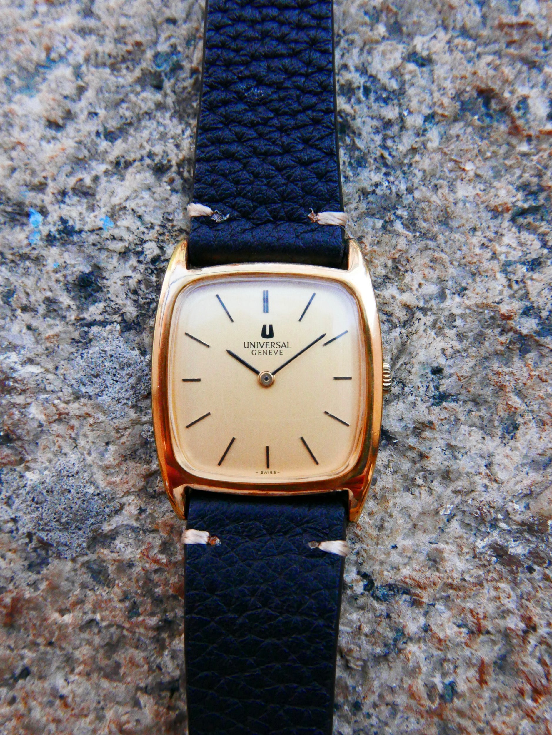 Vintage Watch | Universal Genève 542114 [Original Buckle]