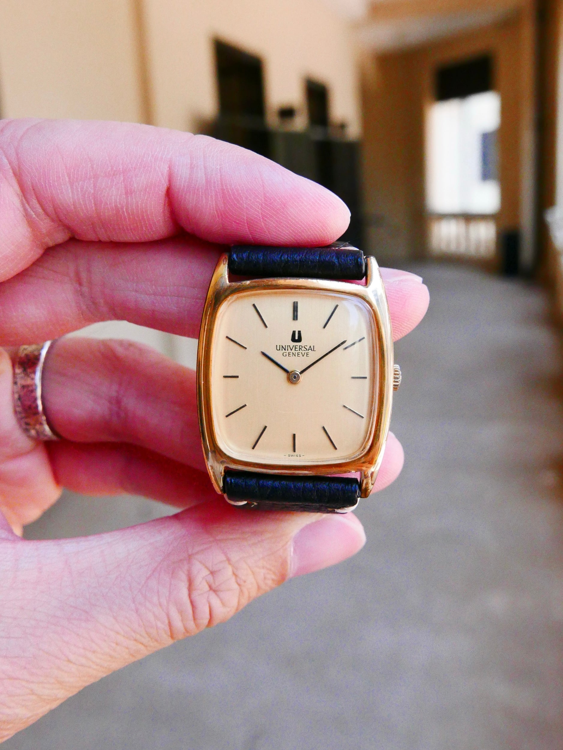 Vintage Watch | Universal Genève 542114 [Original Buckle]