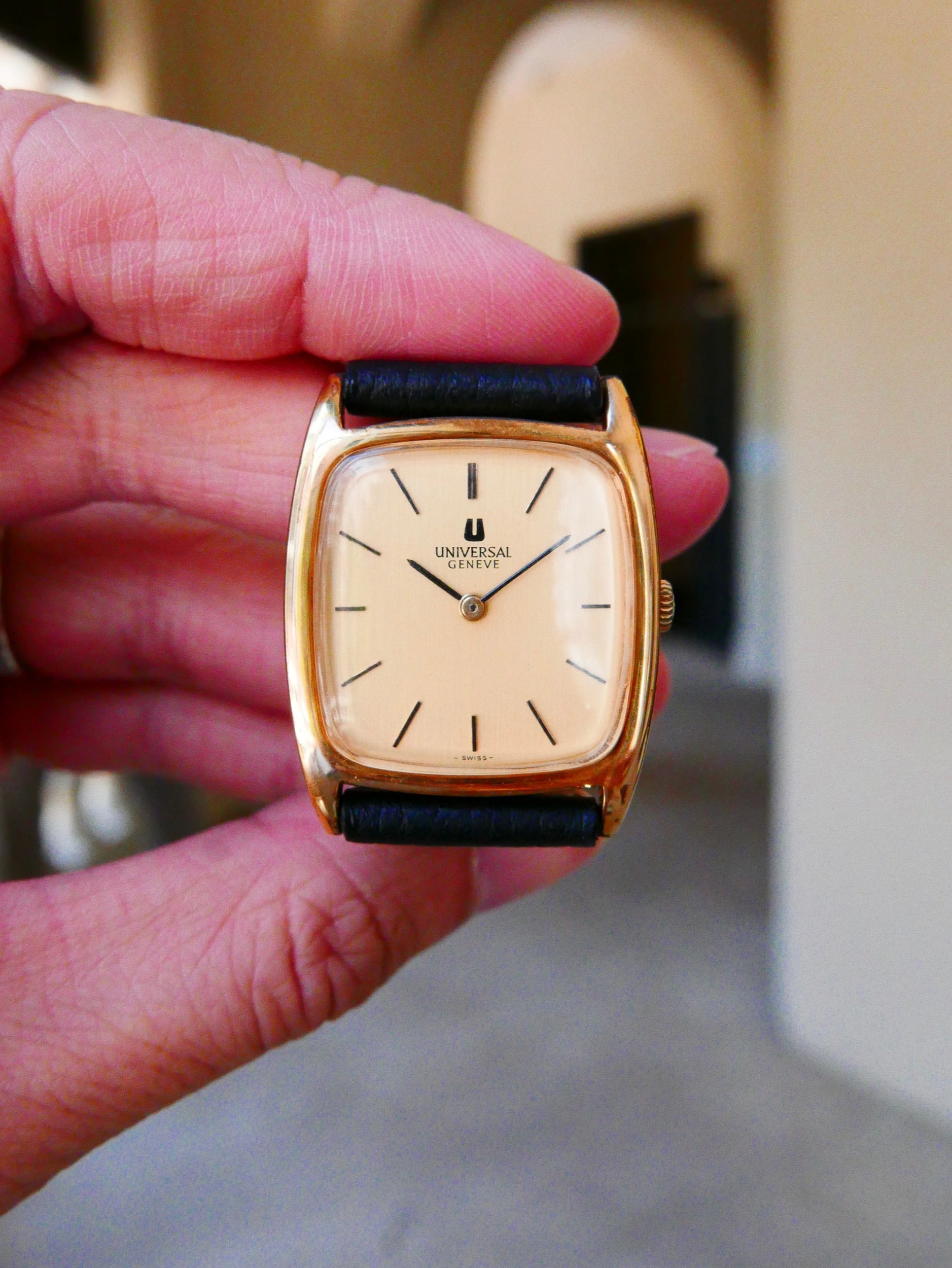 Vintage Watch | Universal Genève 542114 [Original Buckle]