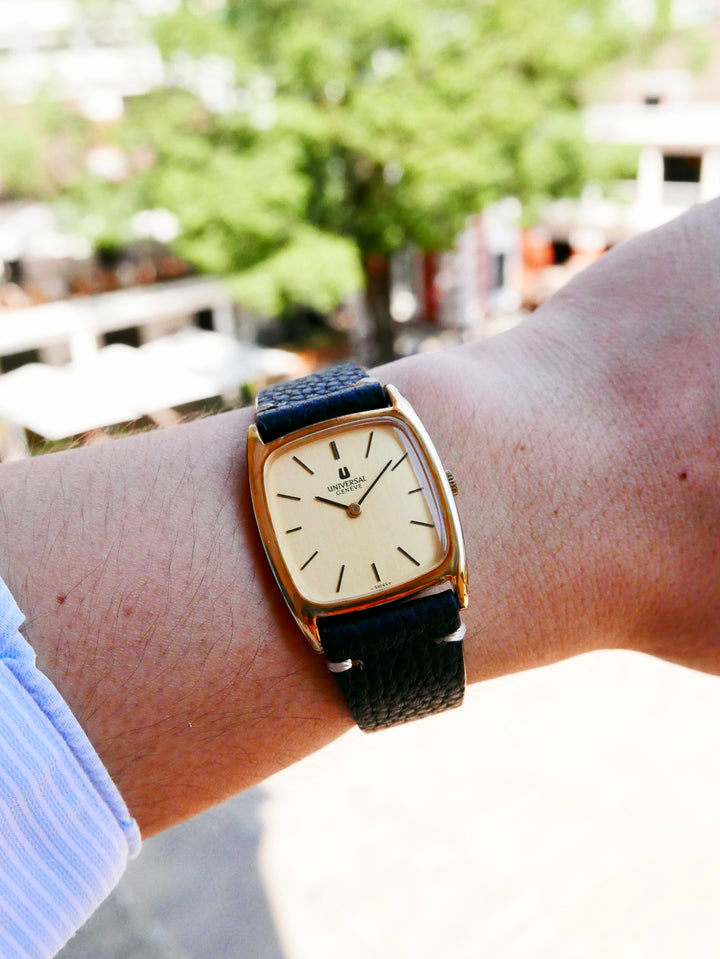 Vintage Watch | Universal Genève 542114 [Original Buckle]