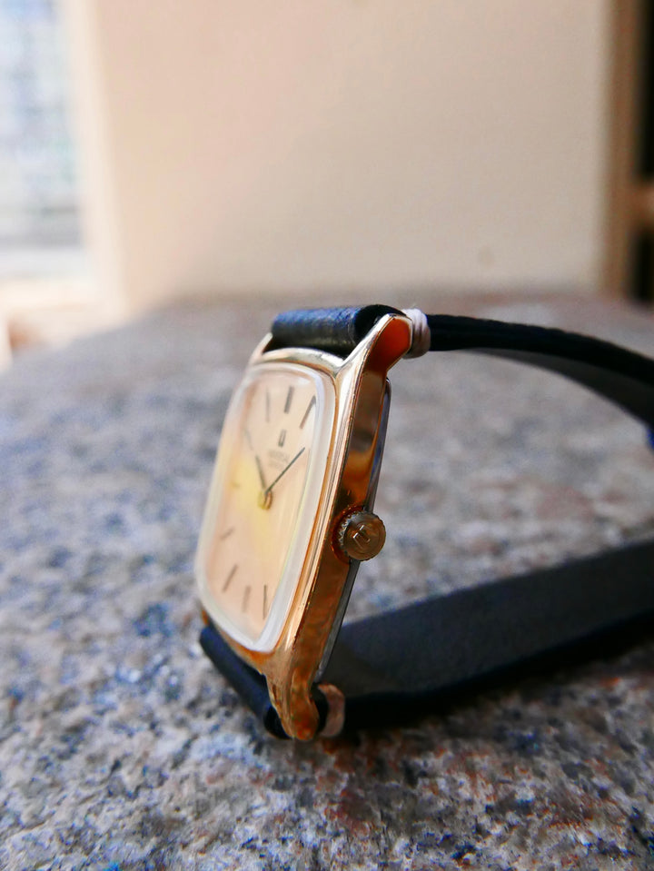 Vintage Watch | Universal Genève 542114 [Original Buckle]